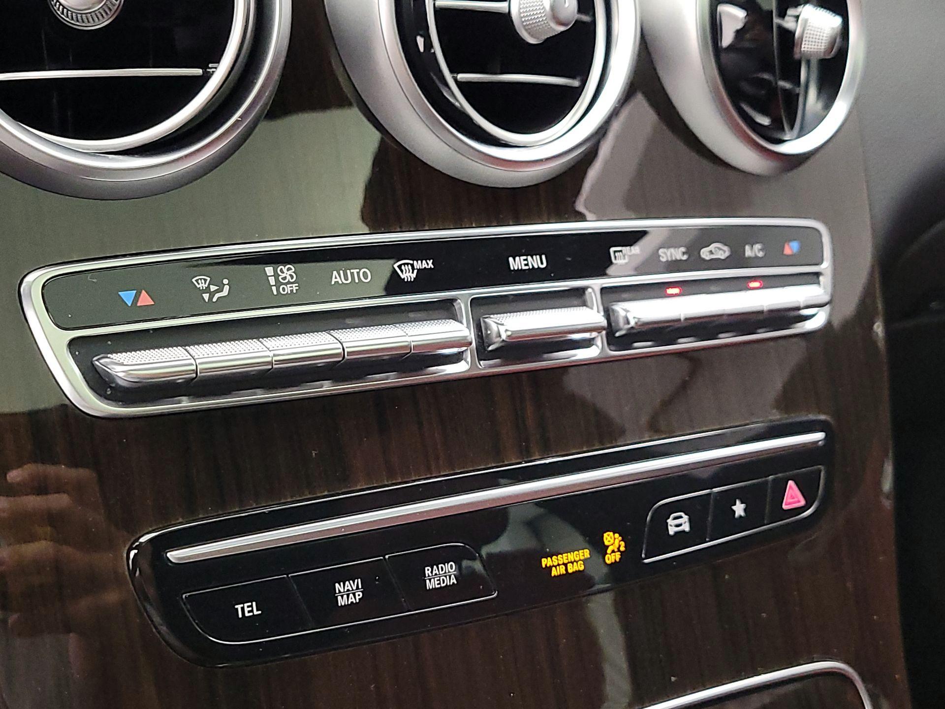 Thumbnail: 2022 Mercedes-Benz GLC - 16