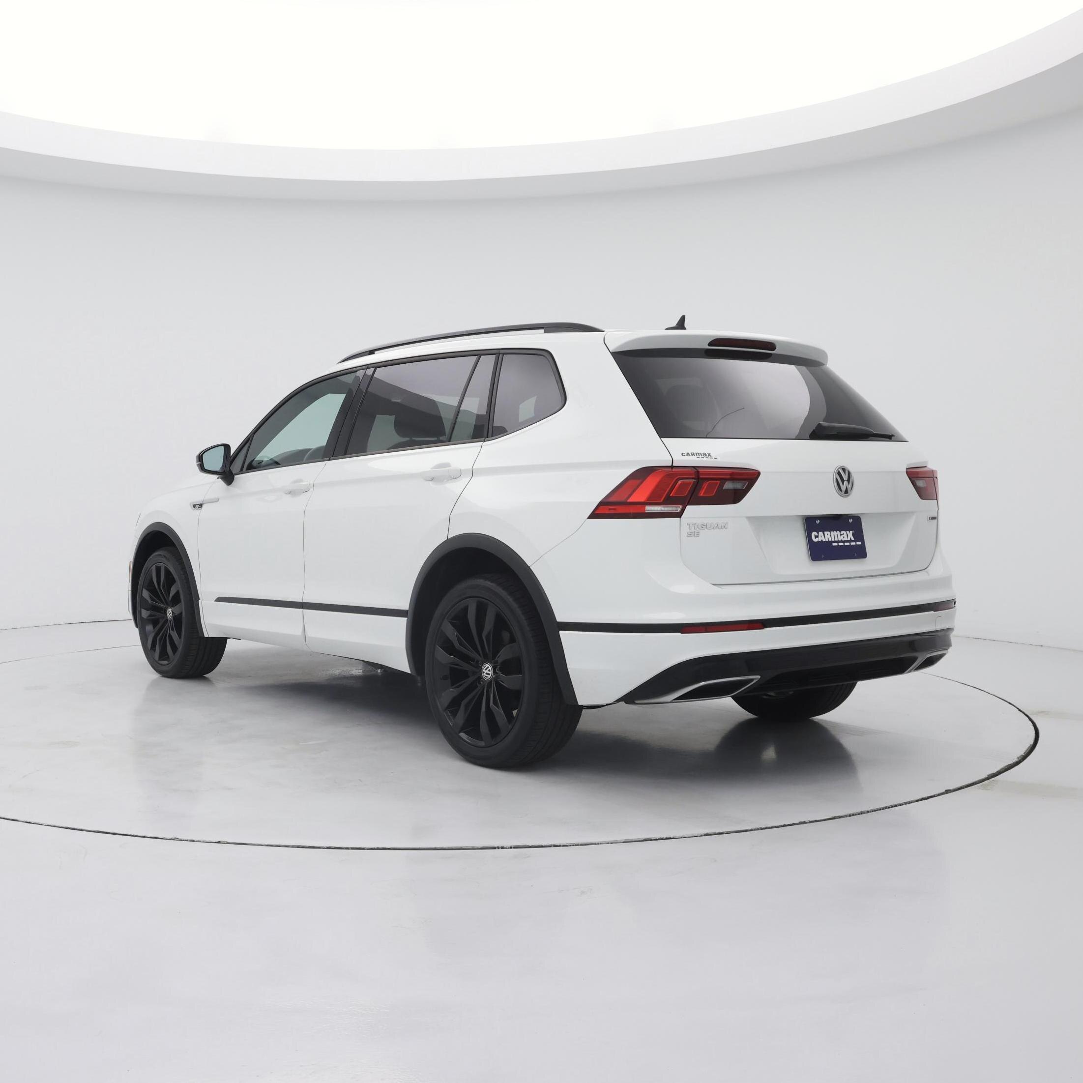Thumbnail: 2020 Volkswagen Tiguan - 2