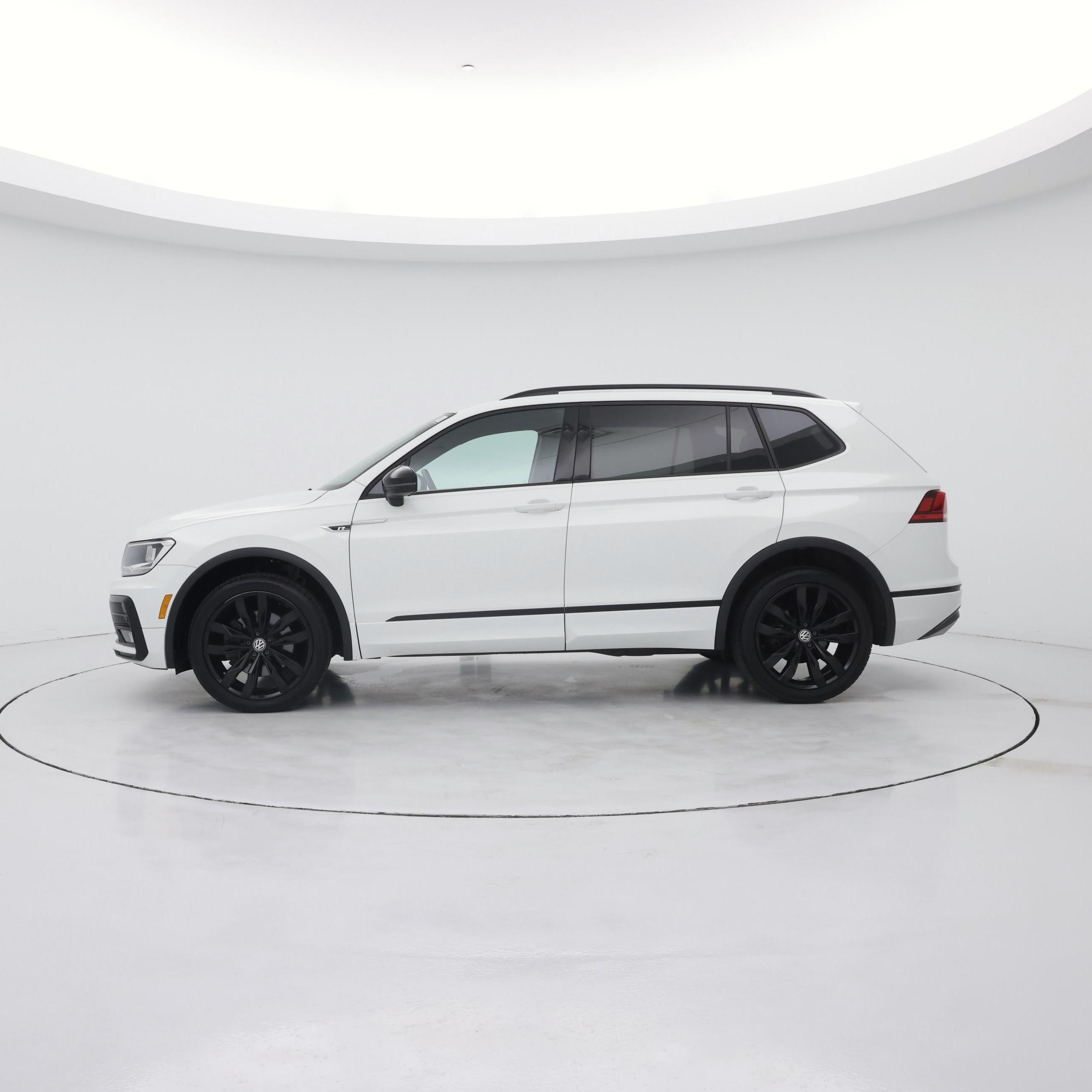 Thumbnail: 2020 Volkswagen Tiguan - 3