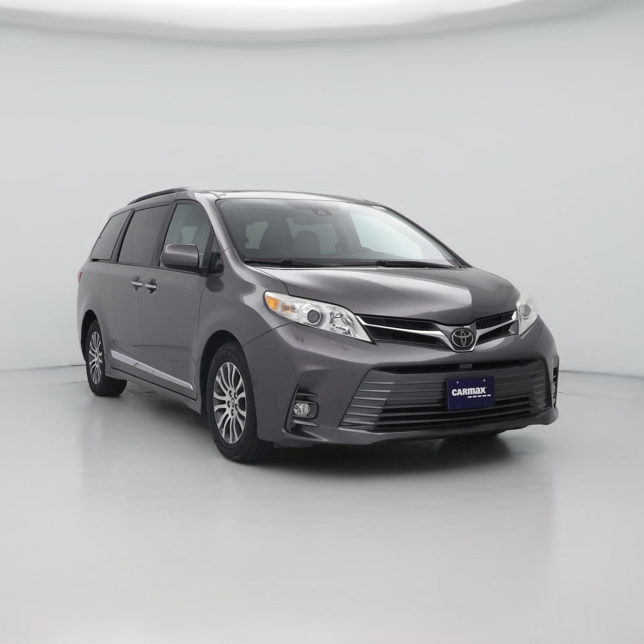 Thumbnail: 2018 Toyota Sienna - 1