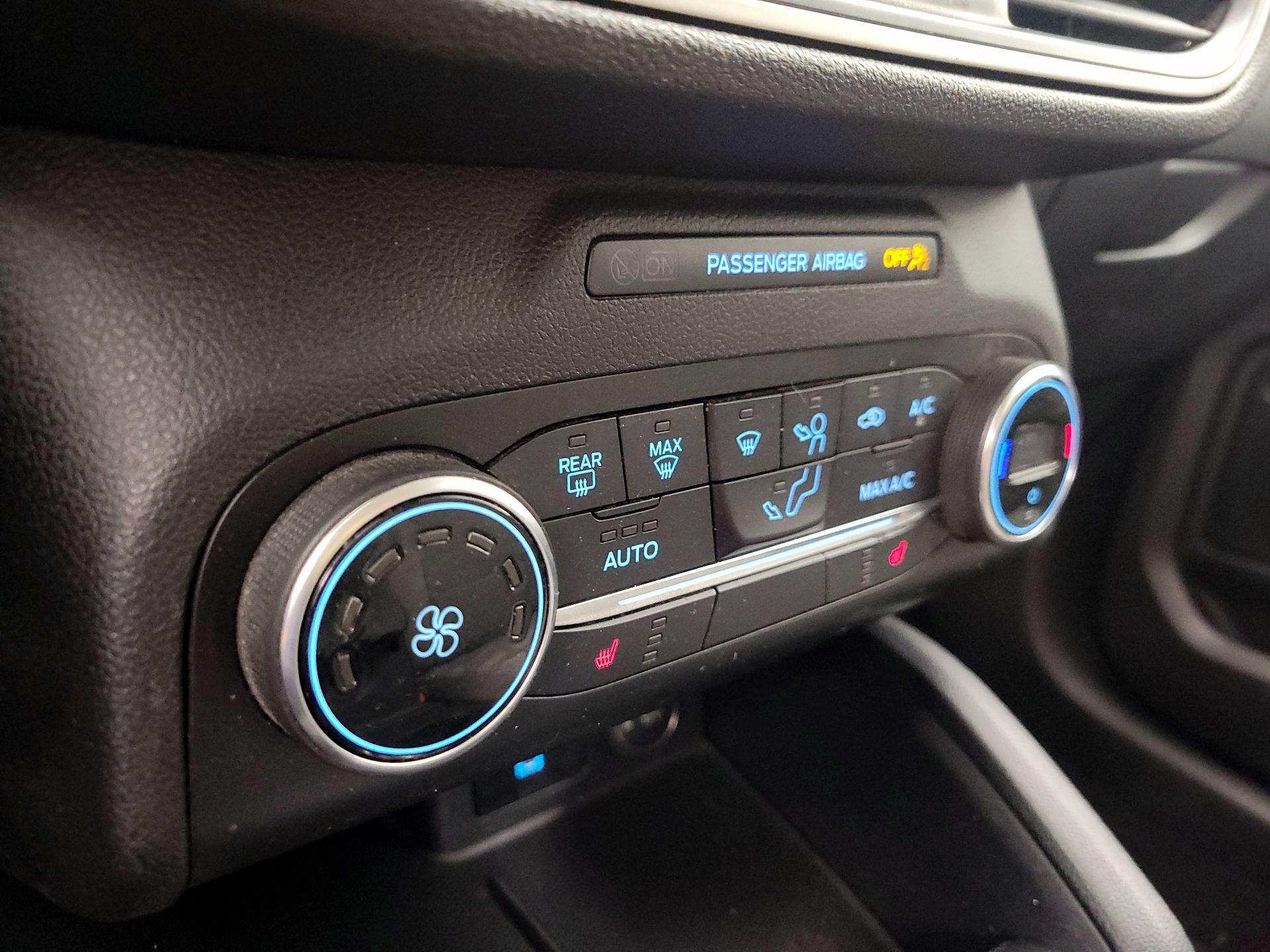 Thumbnail: 2020 Ford Escape - 16