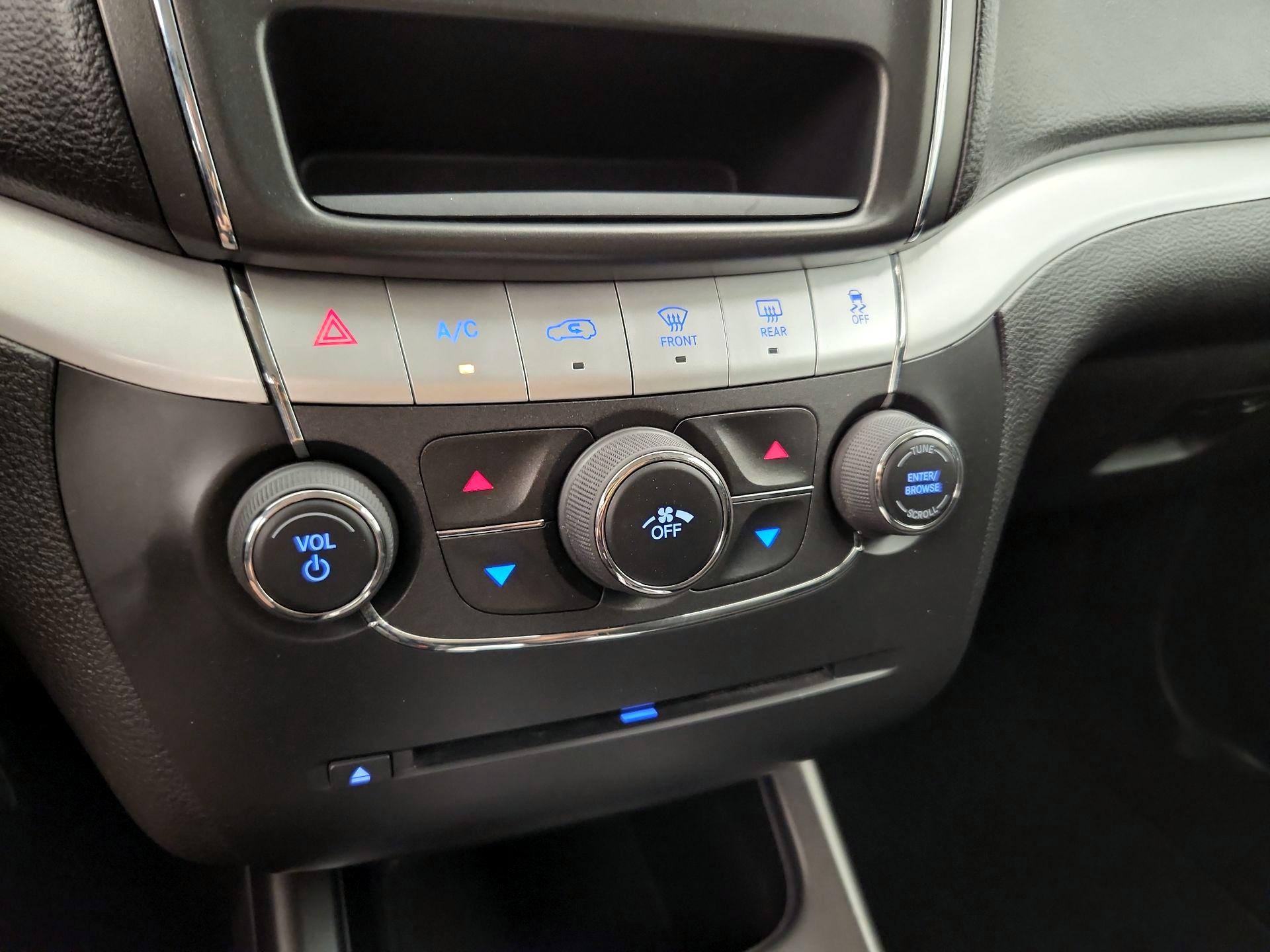 Thumbnail: 2020 Dodge Journey - 16