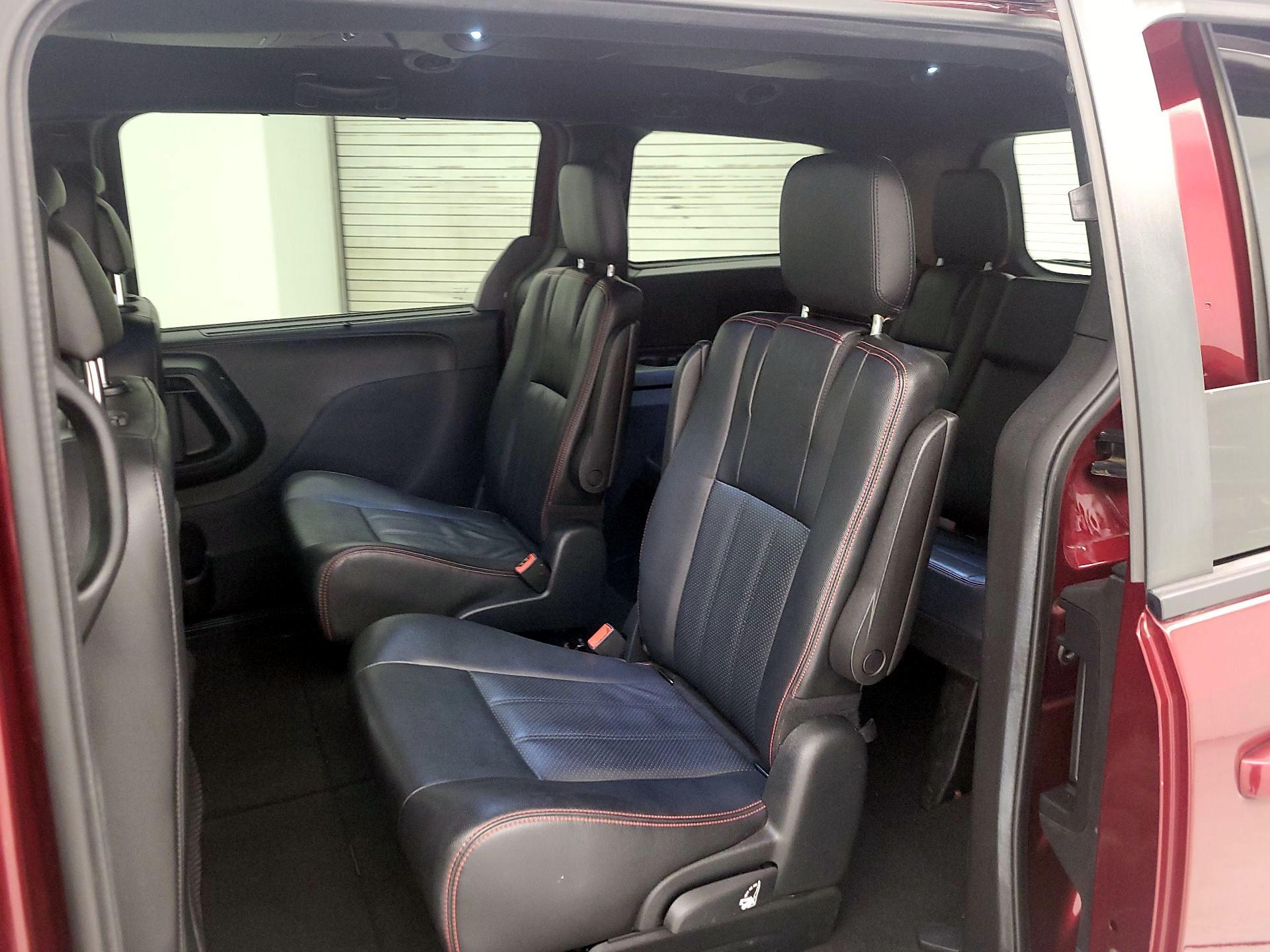 Thumbnail: 2019 Dodge Grand Caravan - 18