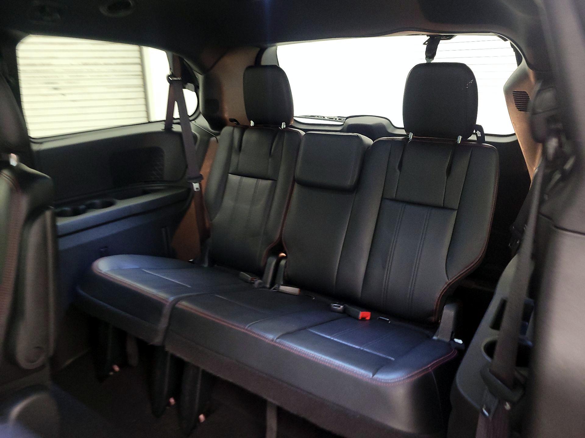 Thumbnail: 2019 Dodge Grand Caravan - 19