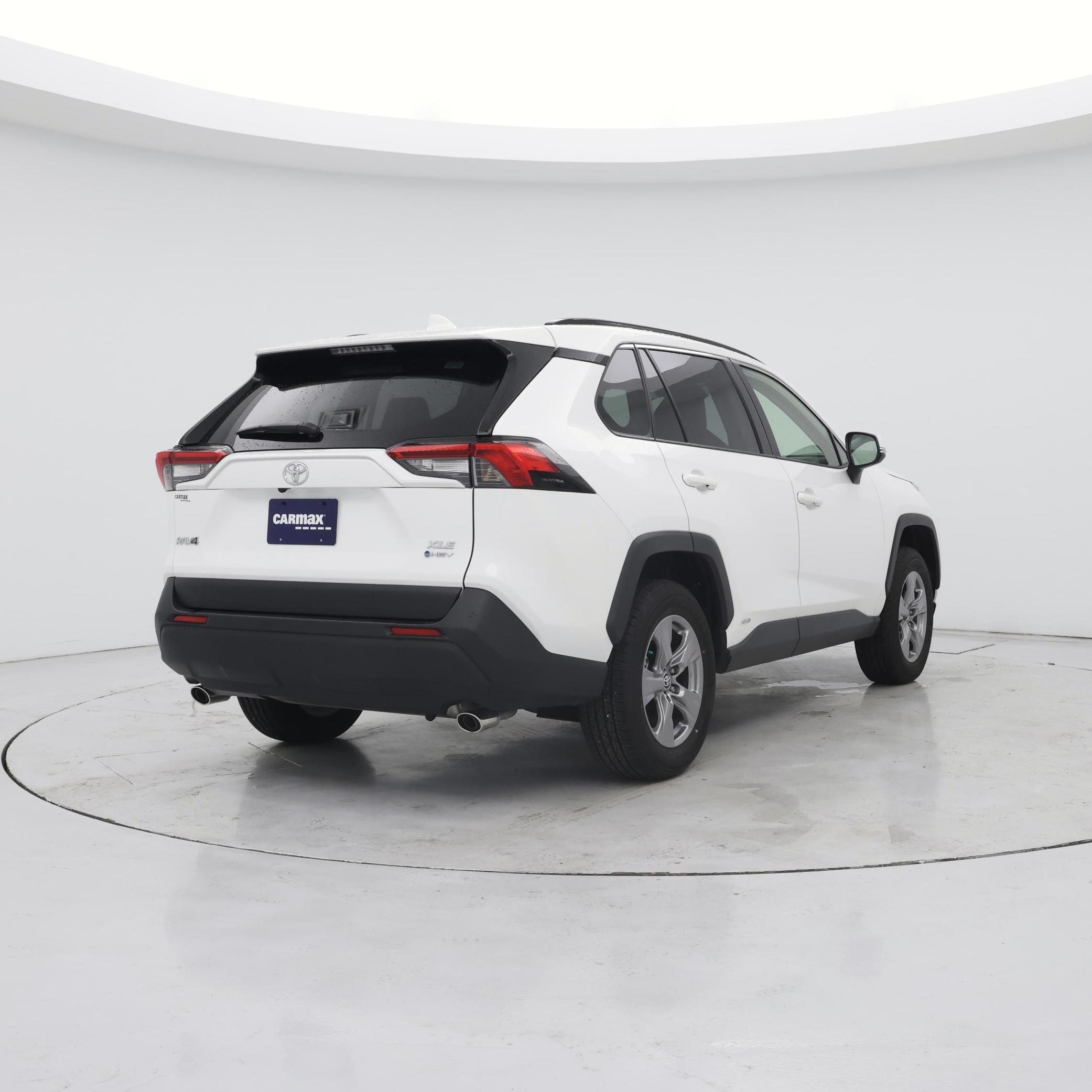 Thumbnail: 2025 Toyota RAV4 - 8