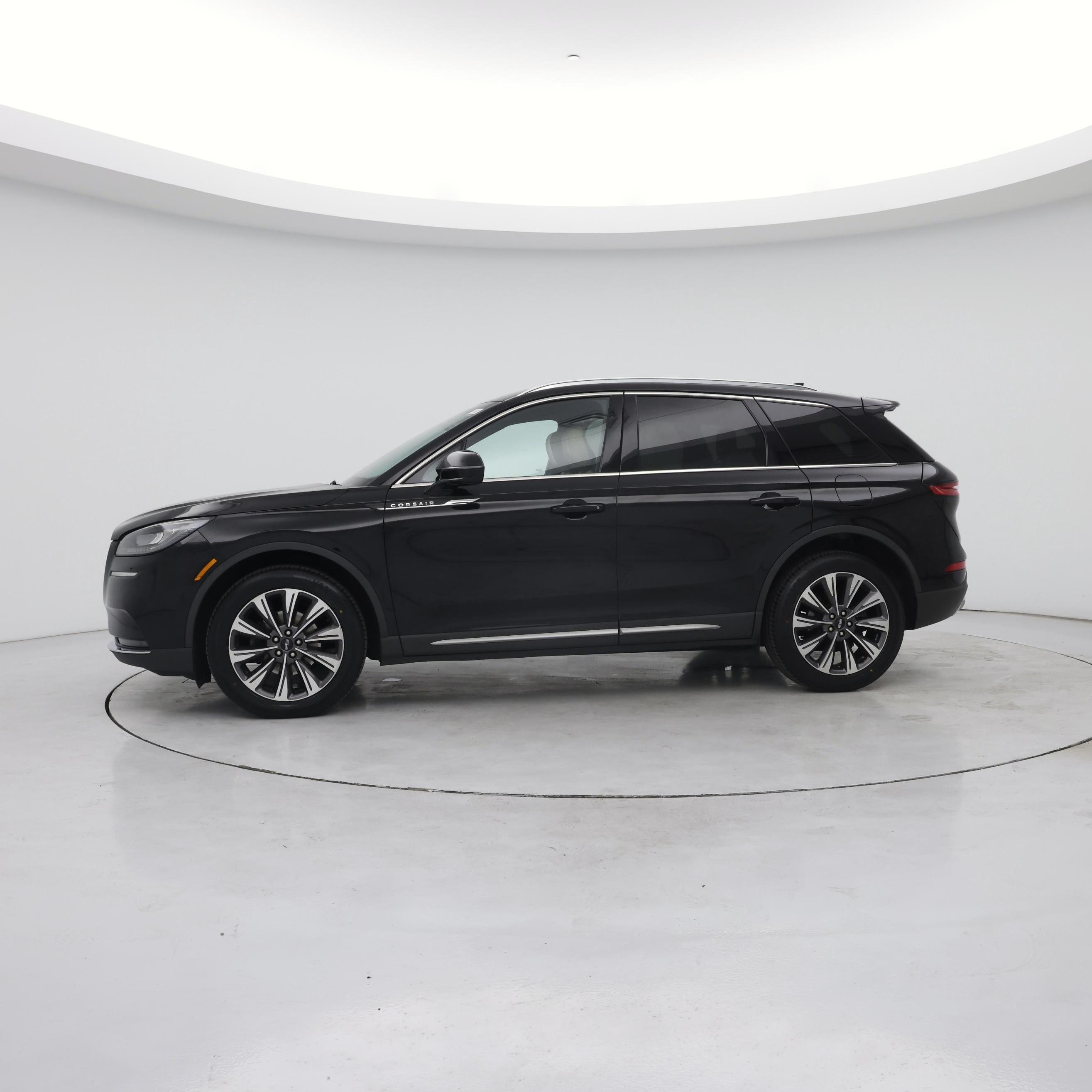Thumbnail: 2020 Lincoln Corsair - 3