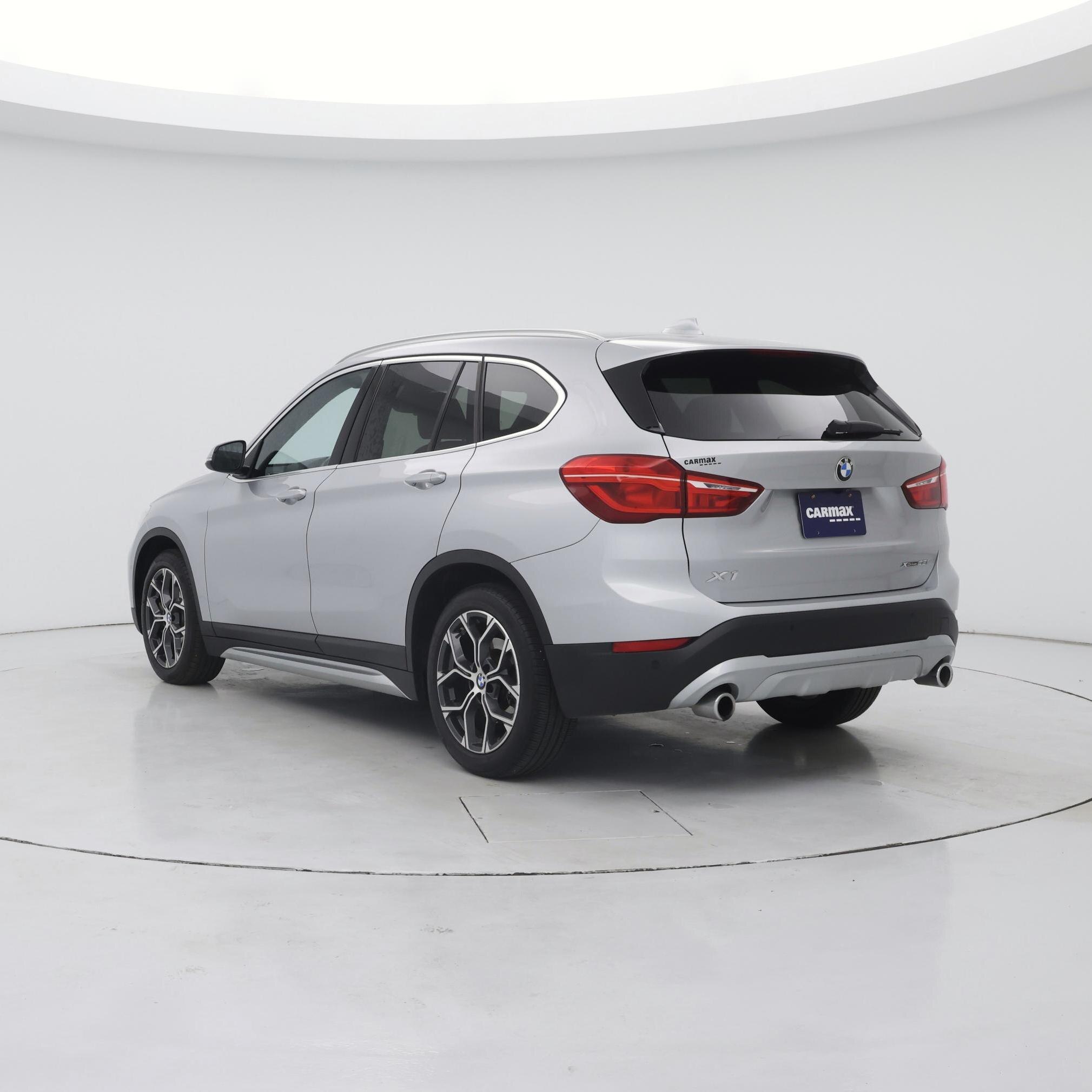 Thumbnail: 2021 BMW X1 - 2