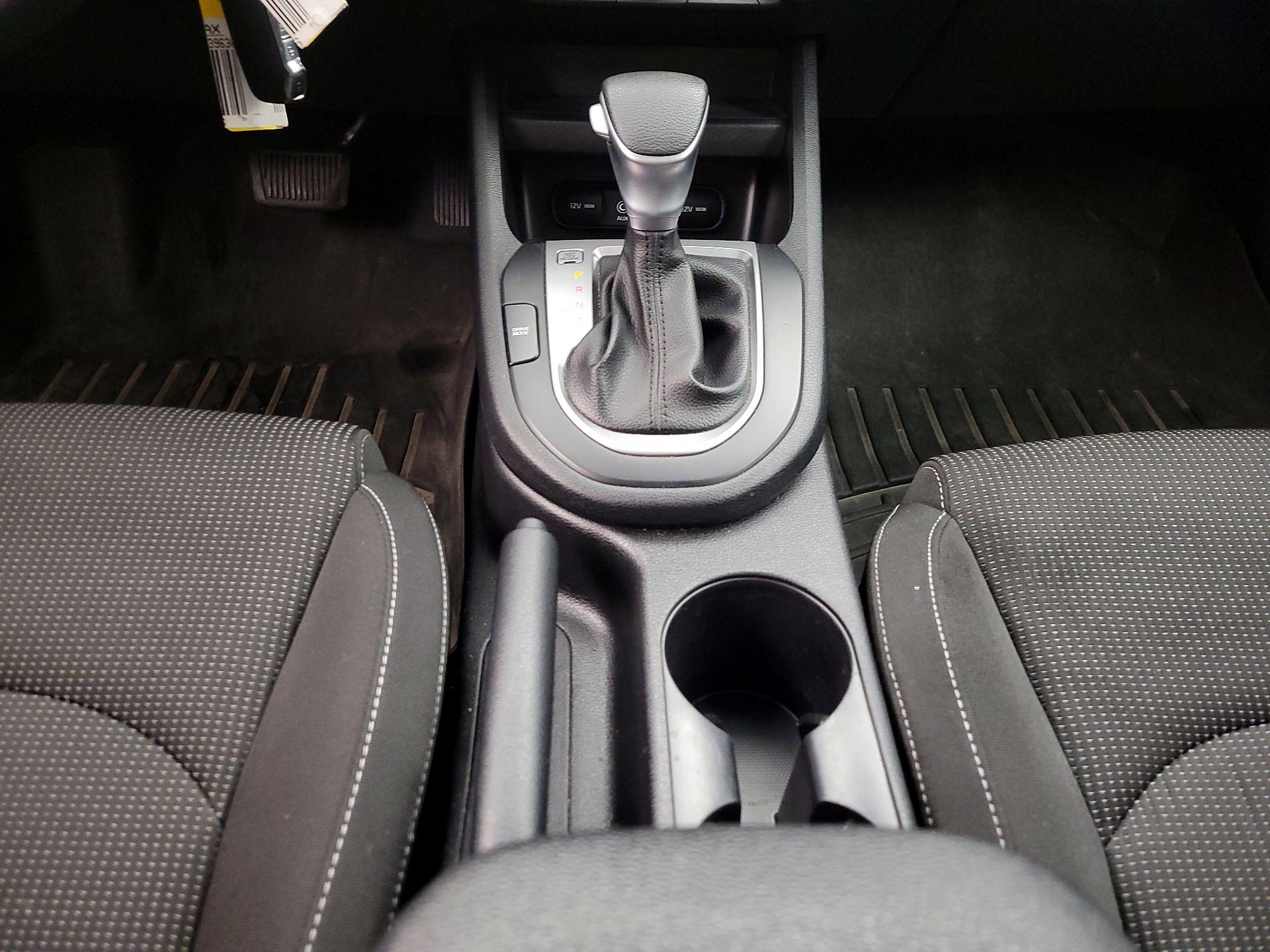 Thumbnail: 2021 Kia Forte - 17