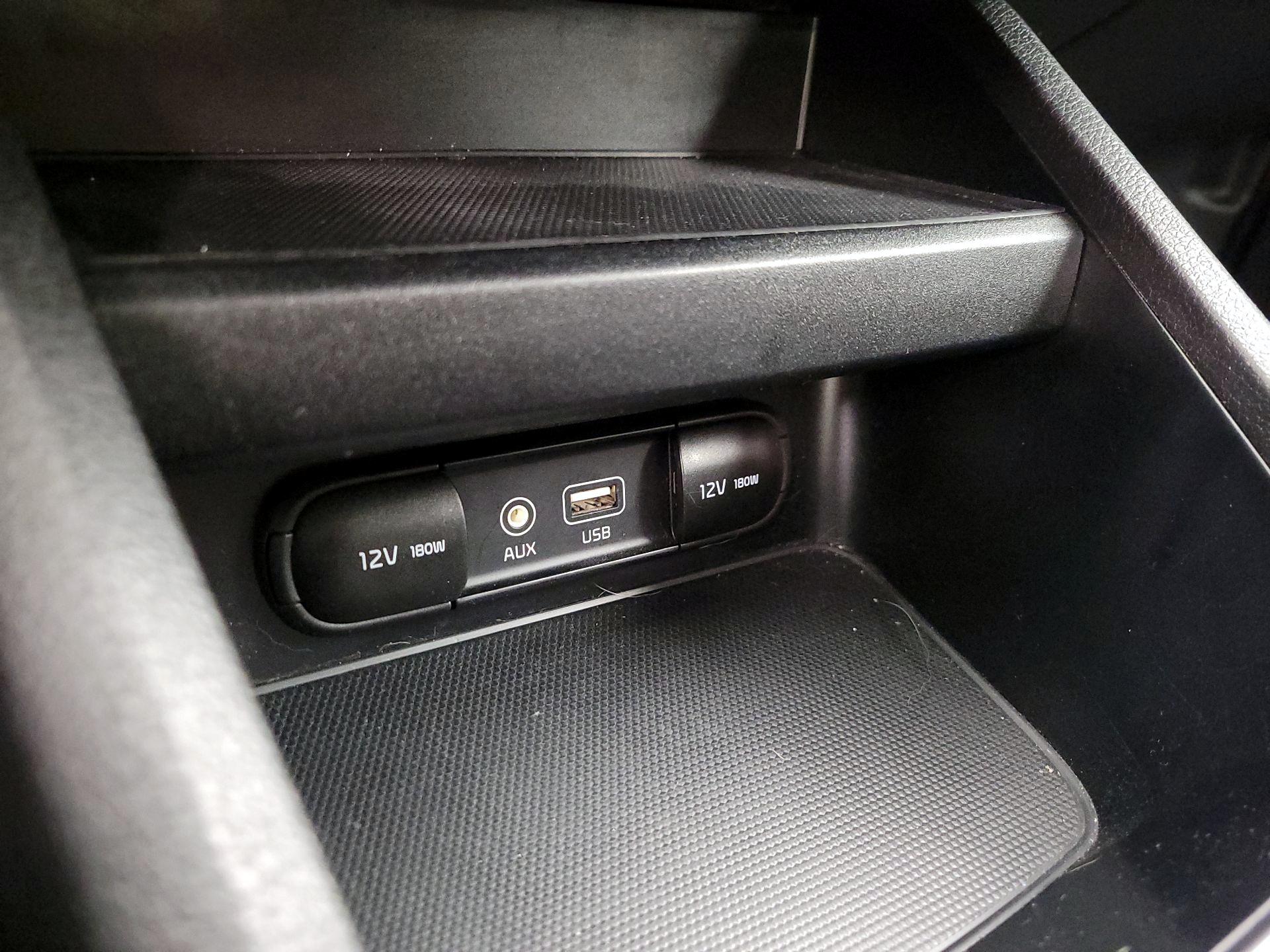 Thumbnail: 2021 Kia Forte - 18