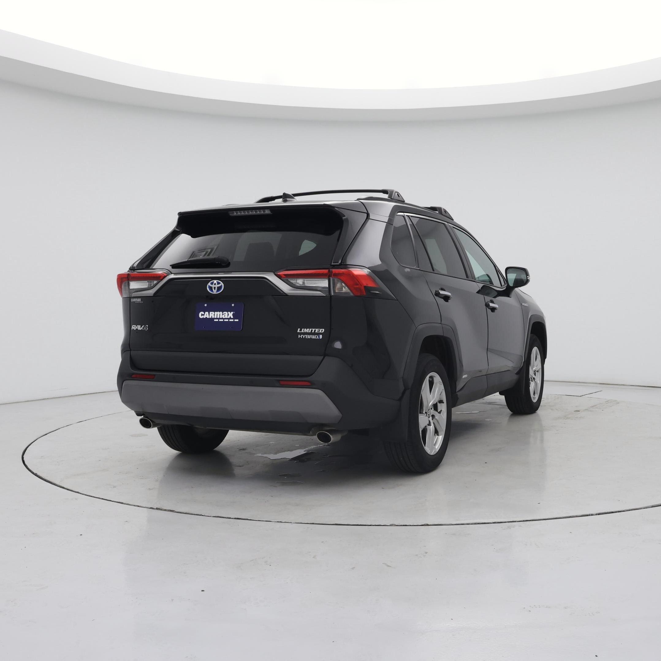 Thumbnail: 2021 Toyota RAV4 - 8
