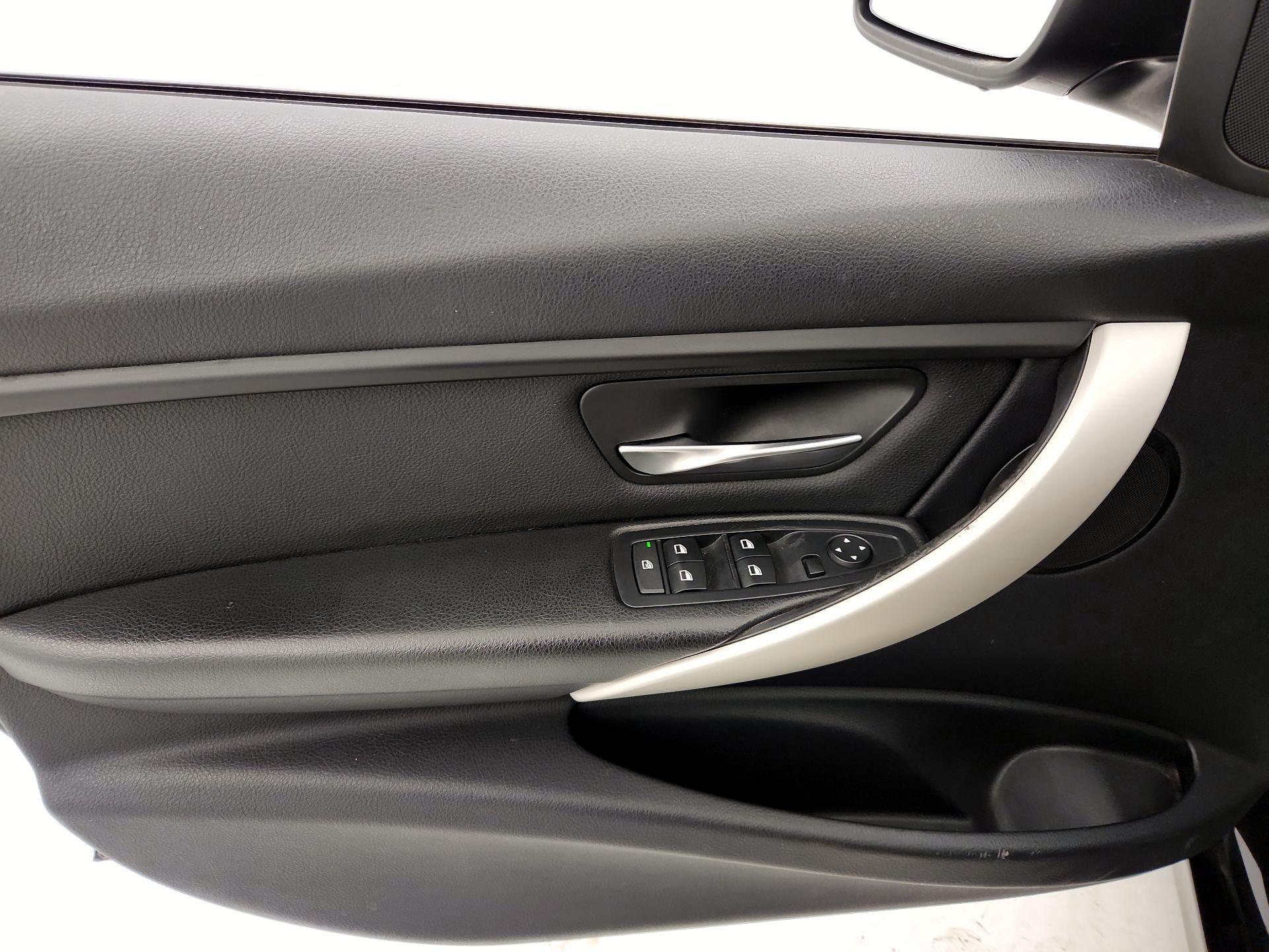 Thumbnail: 2014 BMW 3 Series - 12