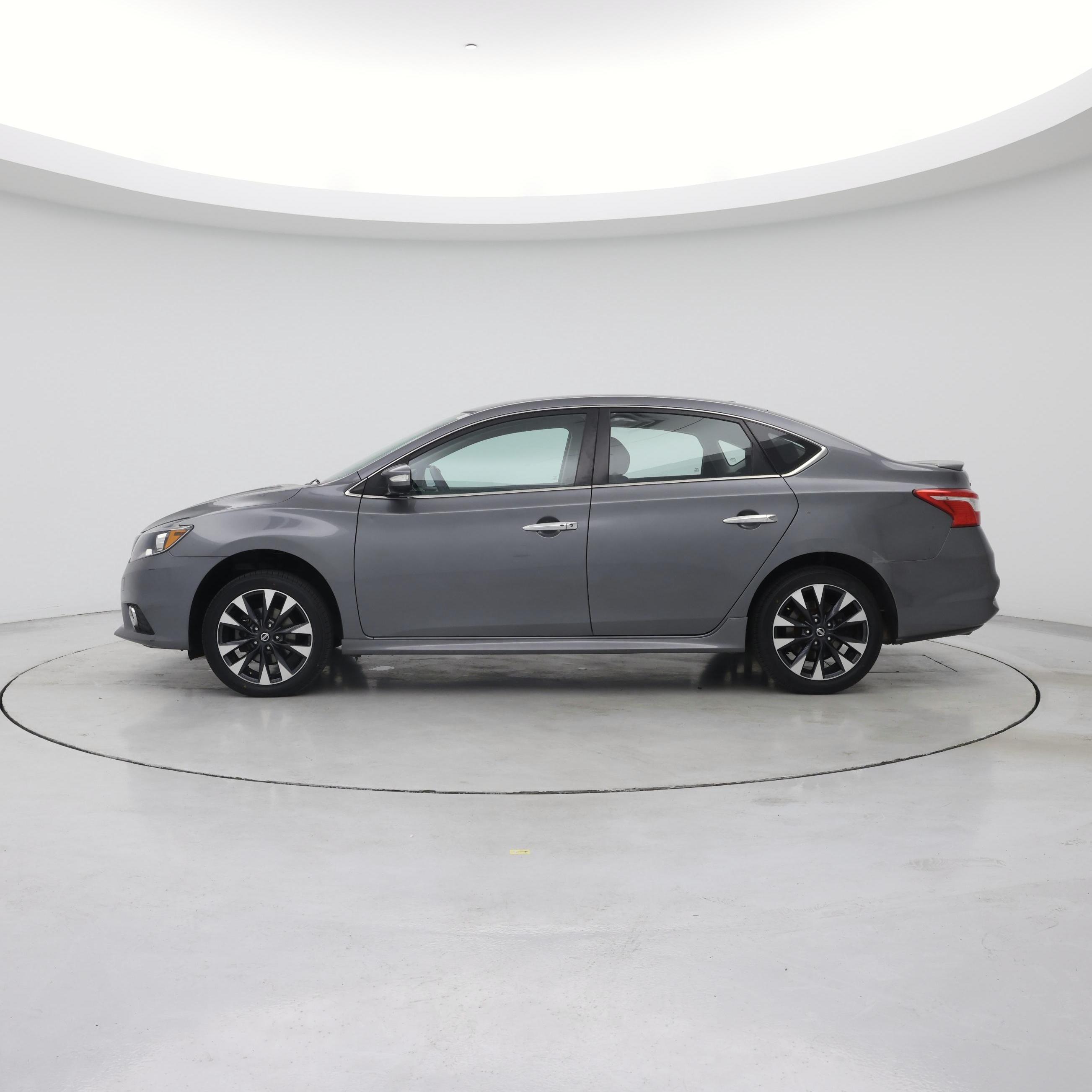 Thumbnail: 2017 Nissan Sentra - 3
