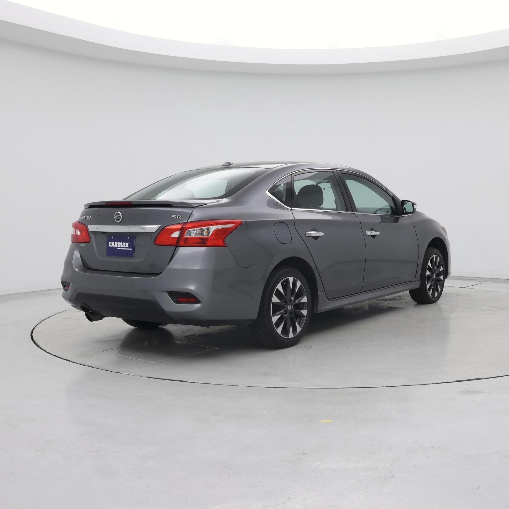 Thumbnail: 2017 Nissan Sentra - 8