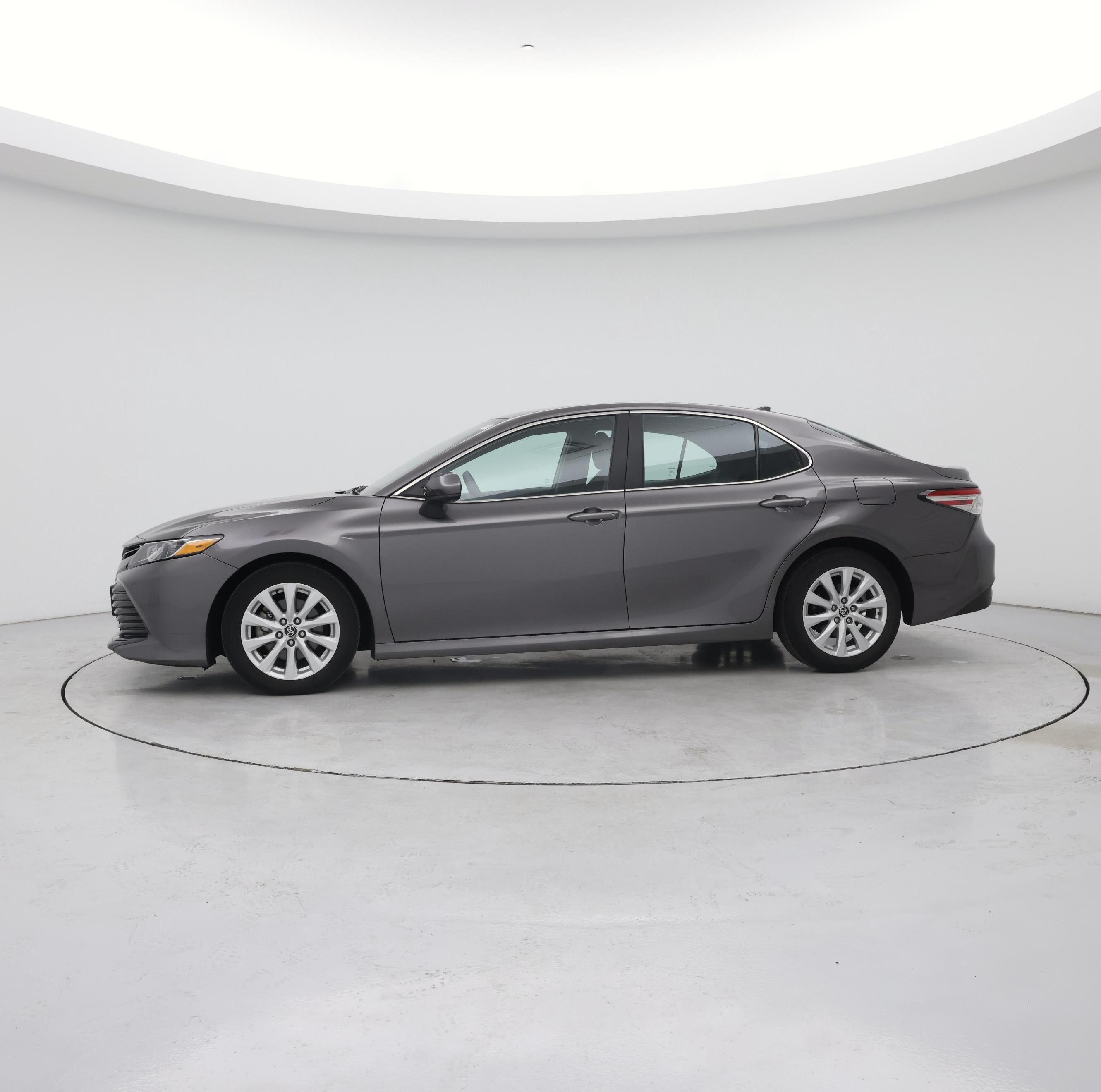 Thumbnail: 2020 Toyota Camry - 3