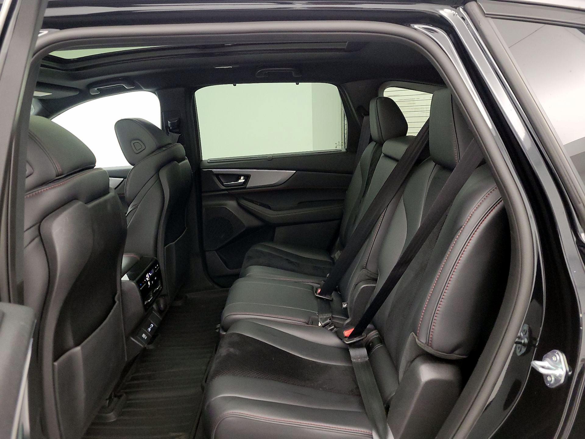 Thumbnail: 2023 Acura MDX - 20
