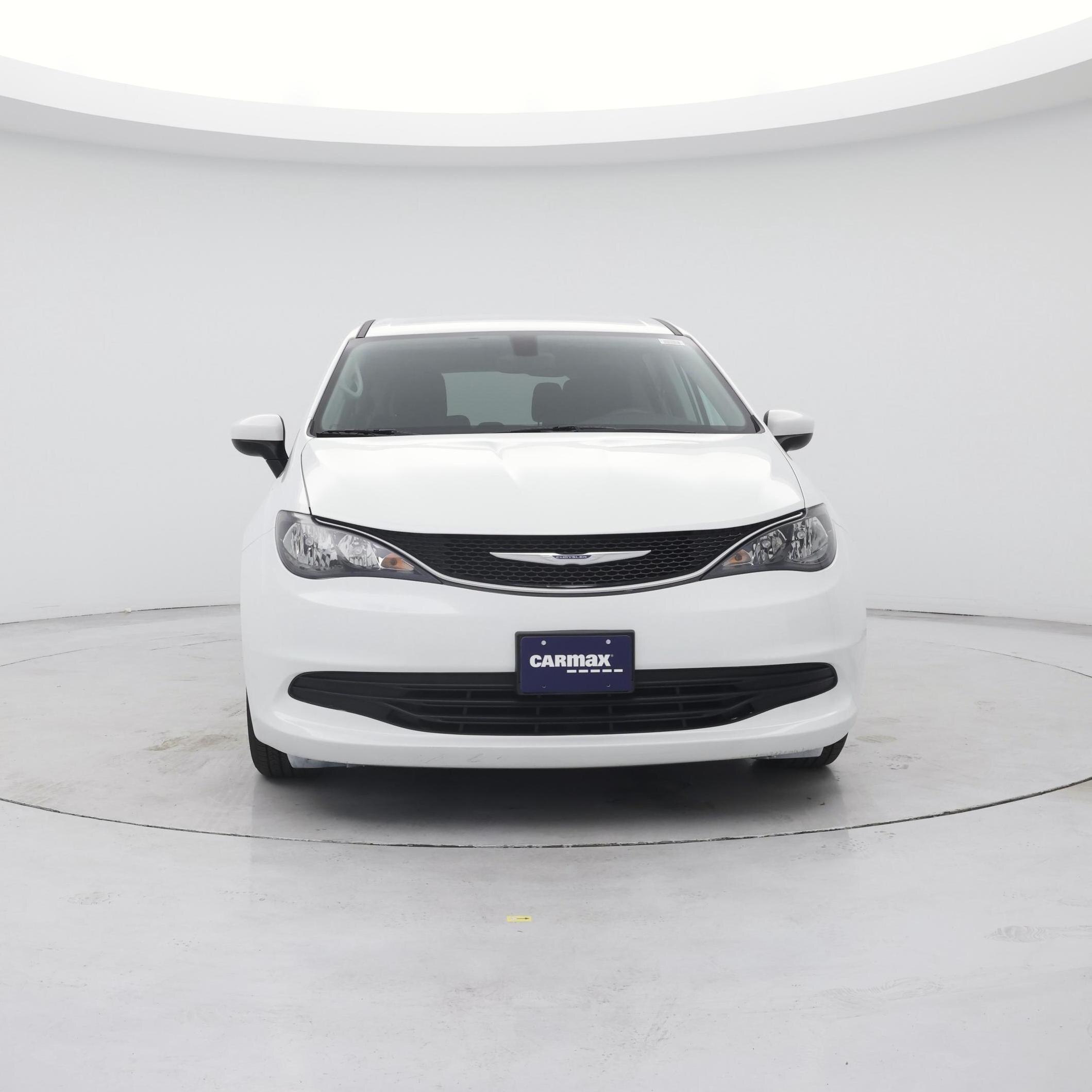 Thumbnail: 2017 Chrysler Pacifica - 5
