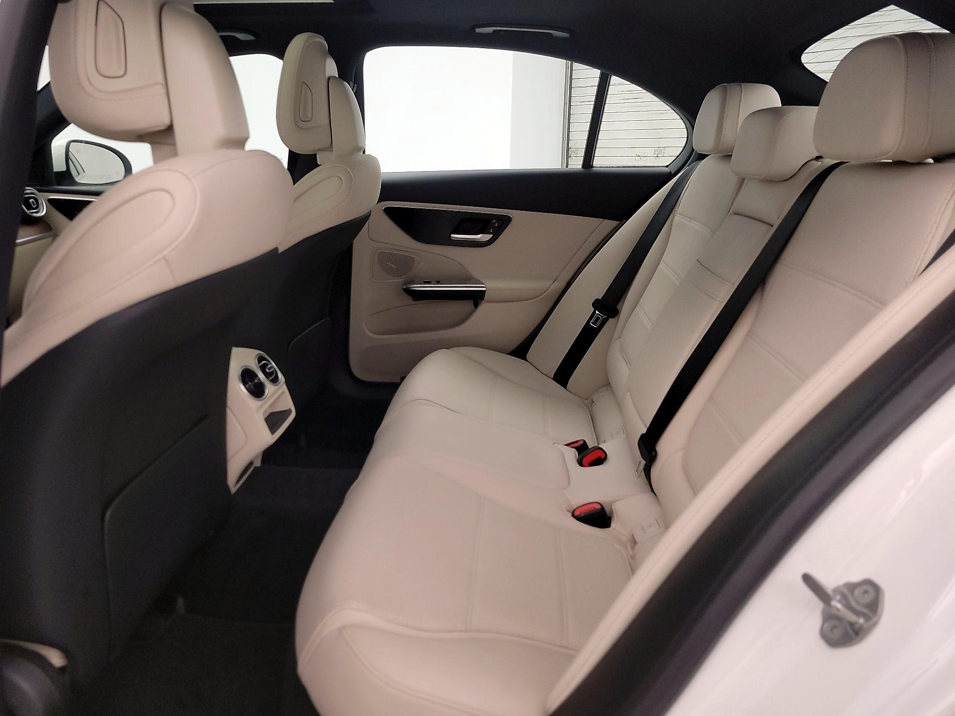Thumbnail: 2022 Mercedes-Benz C-Class - 20