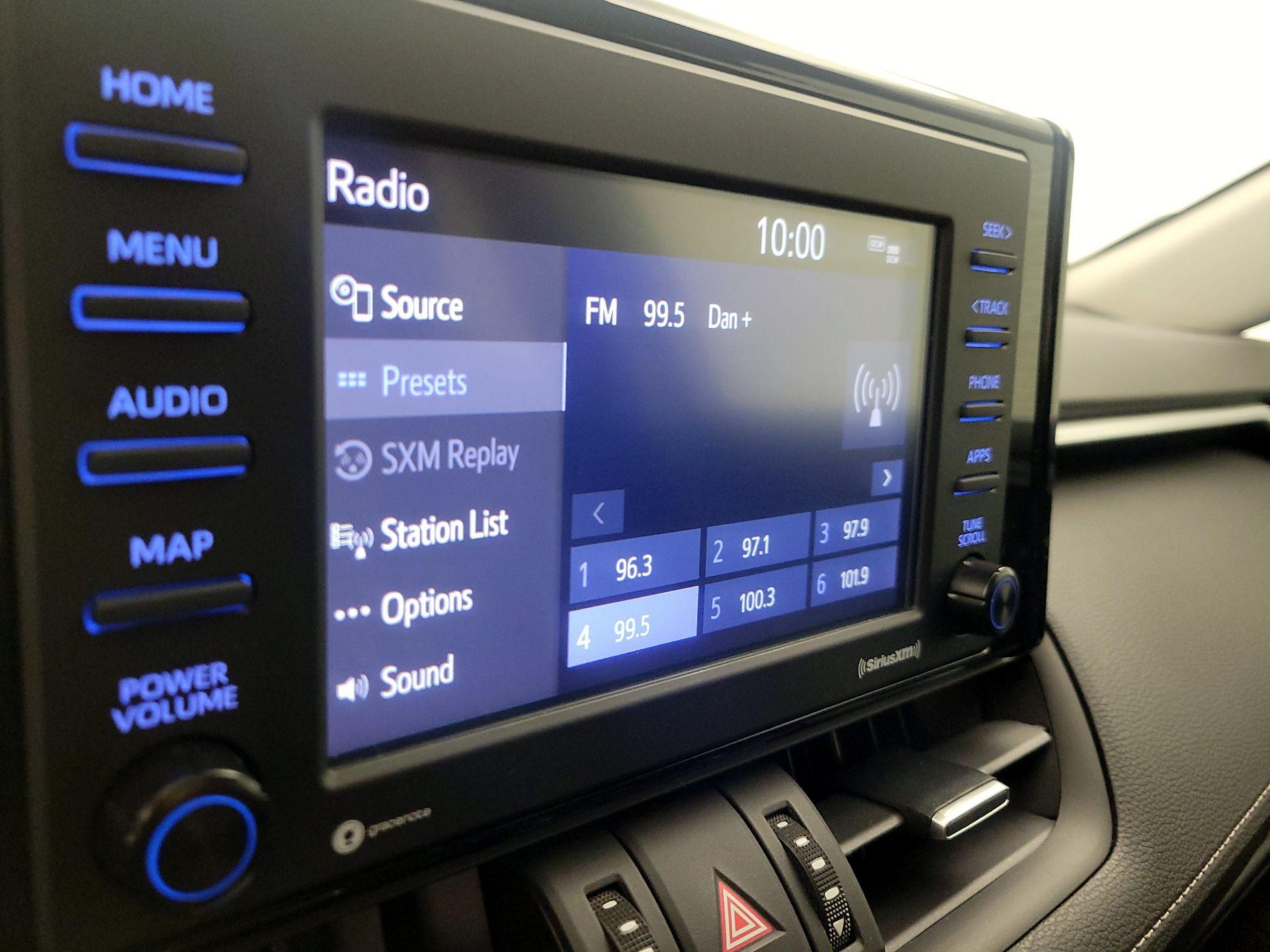 Thumbnail: 2020 Toyota RAV4 - 15