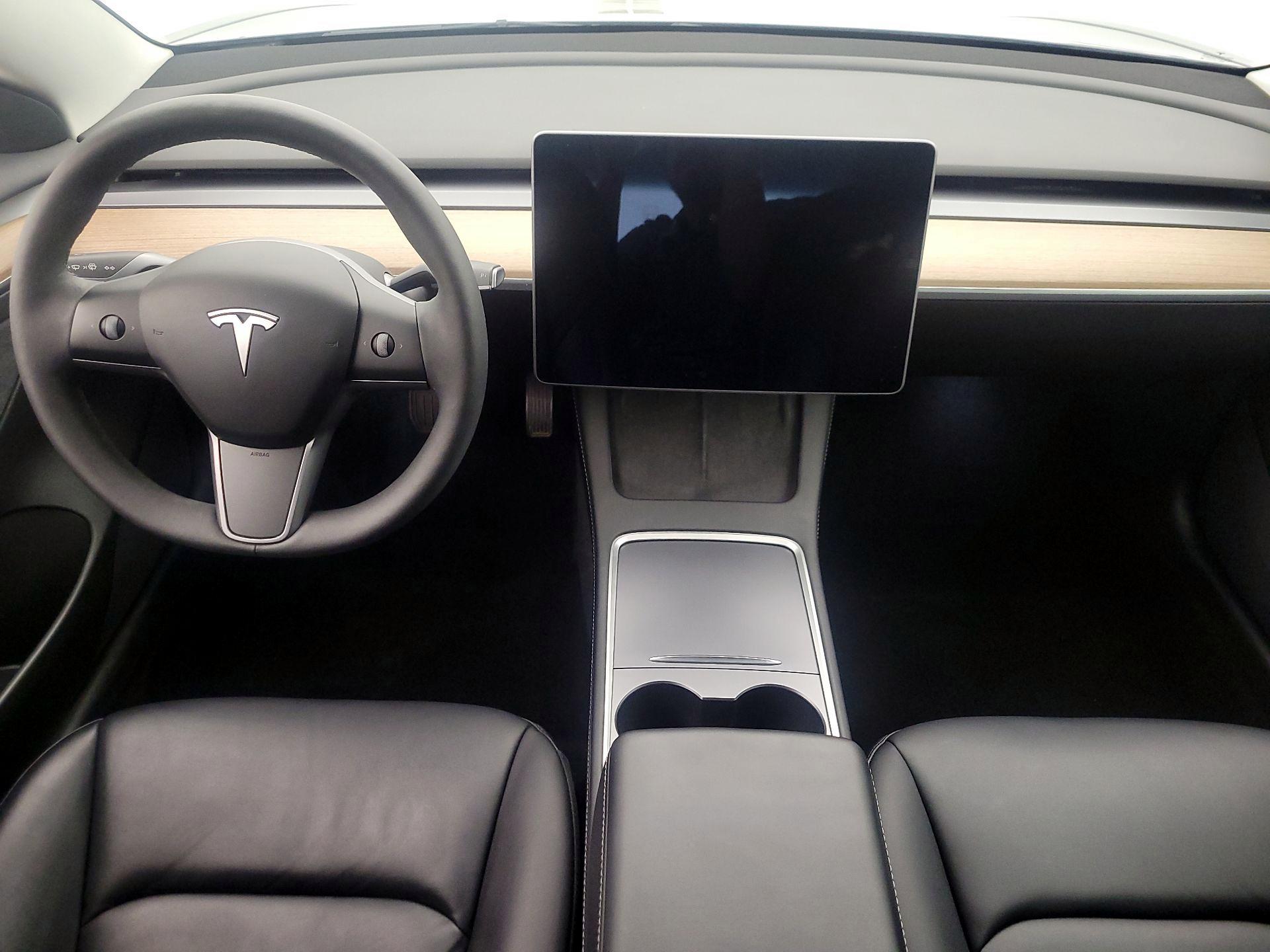 Thumbnail: 2022 Tesla Model 3 - 9
