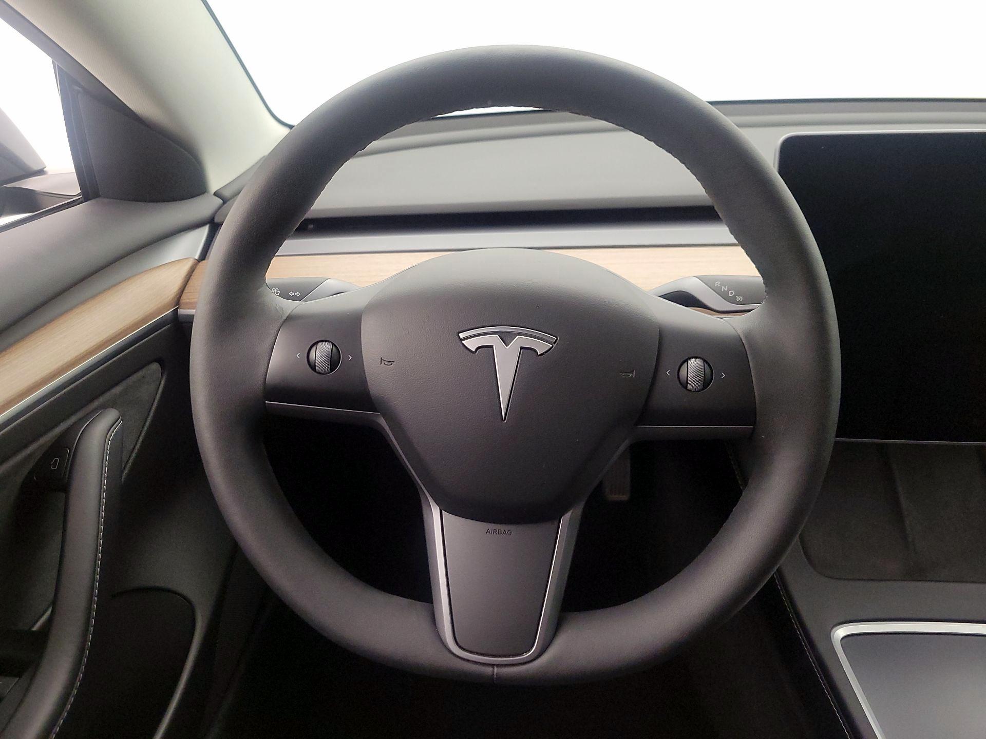 Thumbnail: 2022 Tesla Model 3 - 10