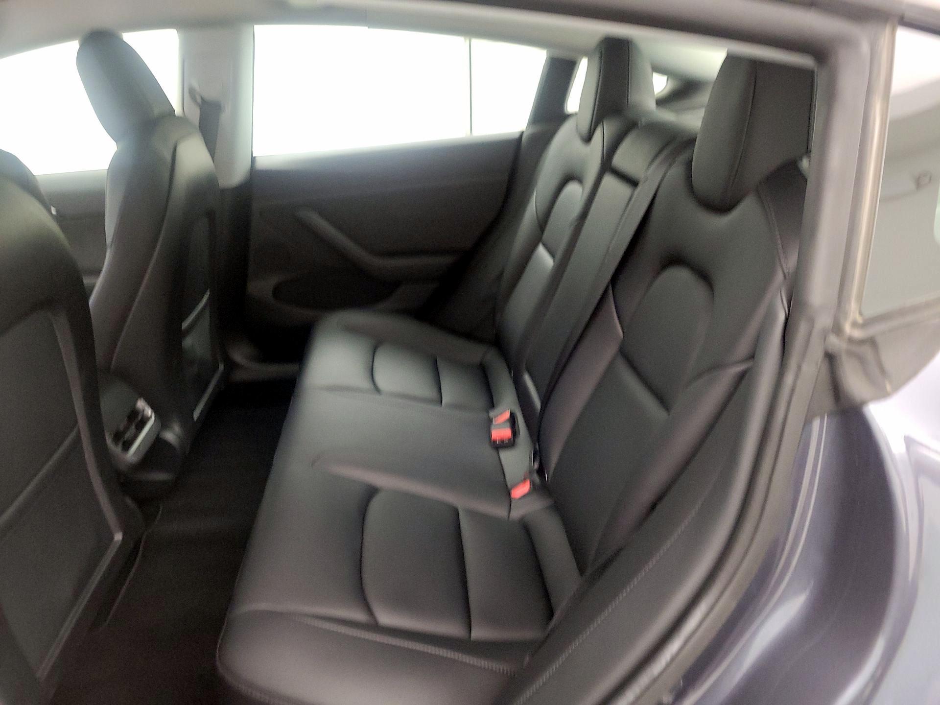 Thumbnail: 2022 Tesla Model 3 - 19