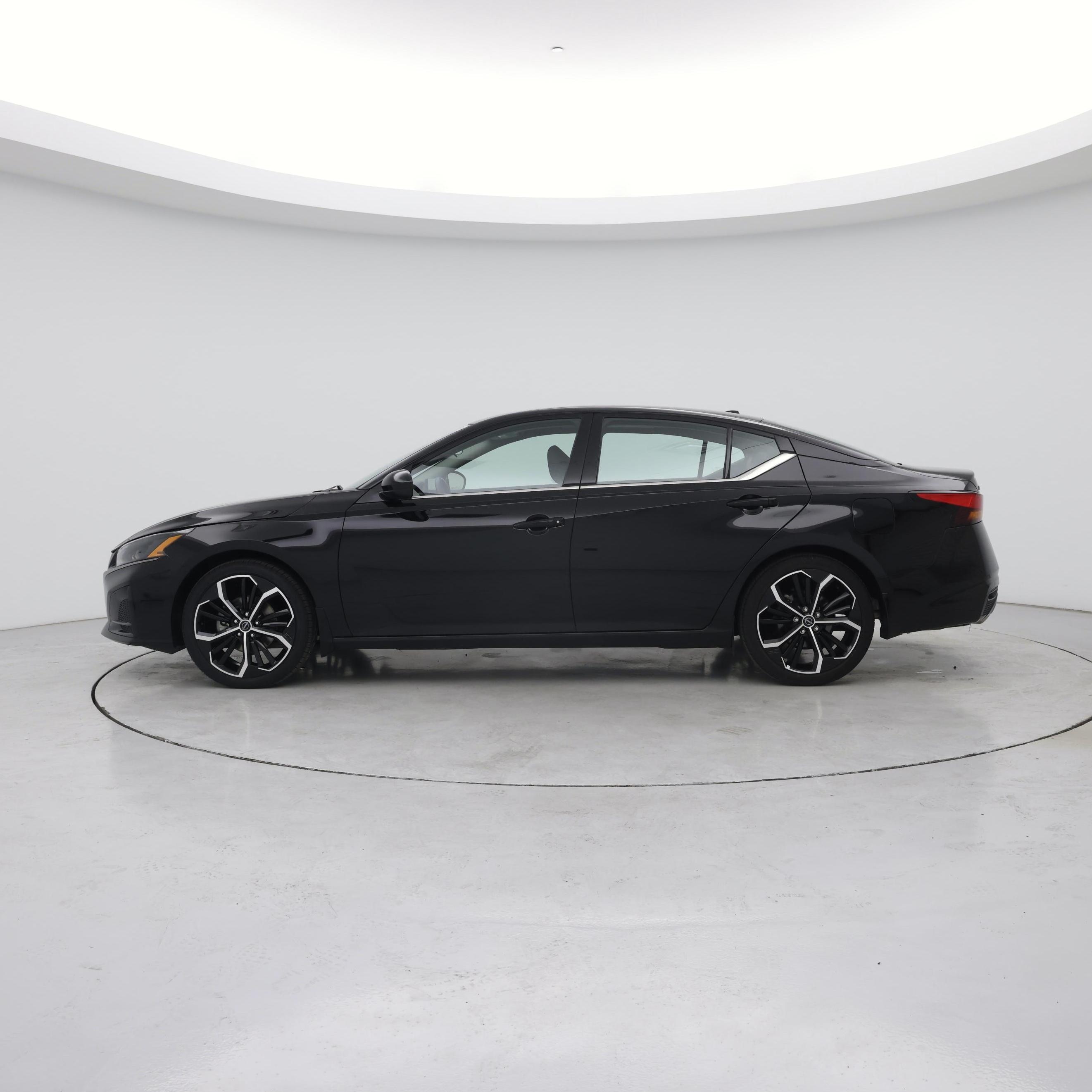 Thumbnail: 2024 Nissan Altima - 3