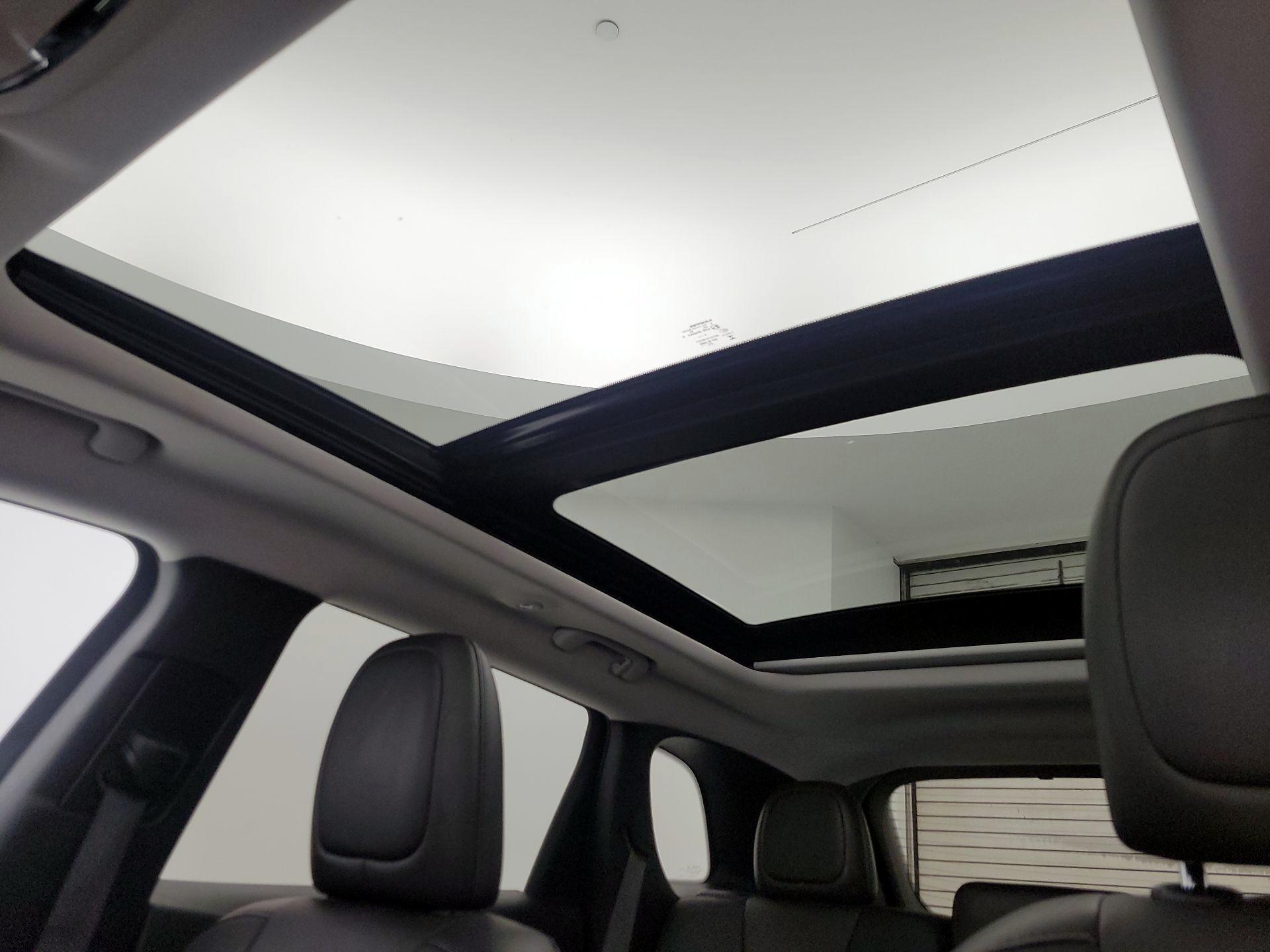 Thumbnail: 2021 Jeep Cherokee - 19