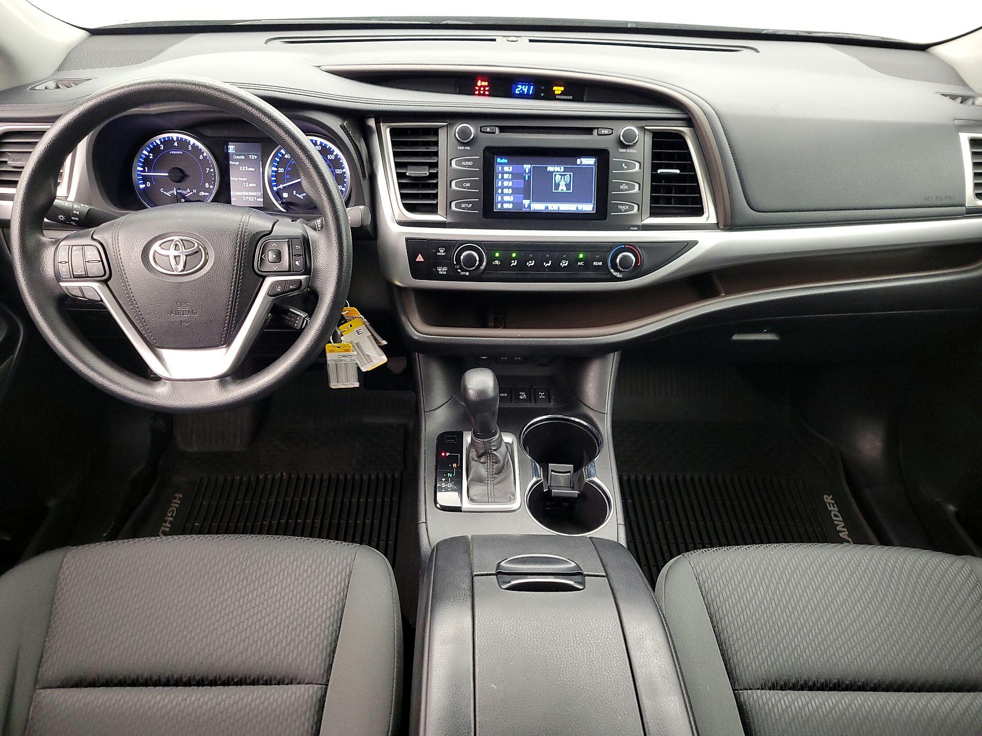 Thumbnail: 2018 Toyota Highlander - 9