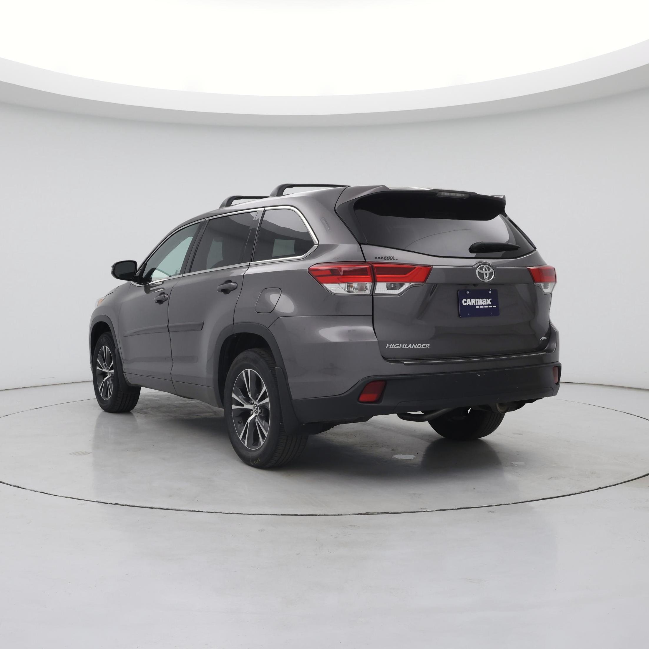 Thumbnail: 2018 Toyota Highlander - 2