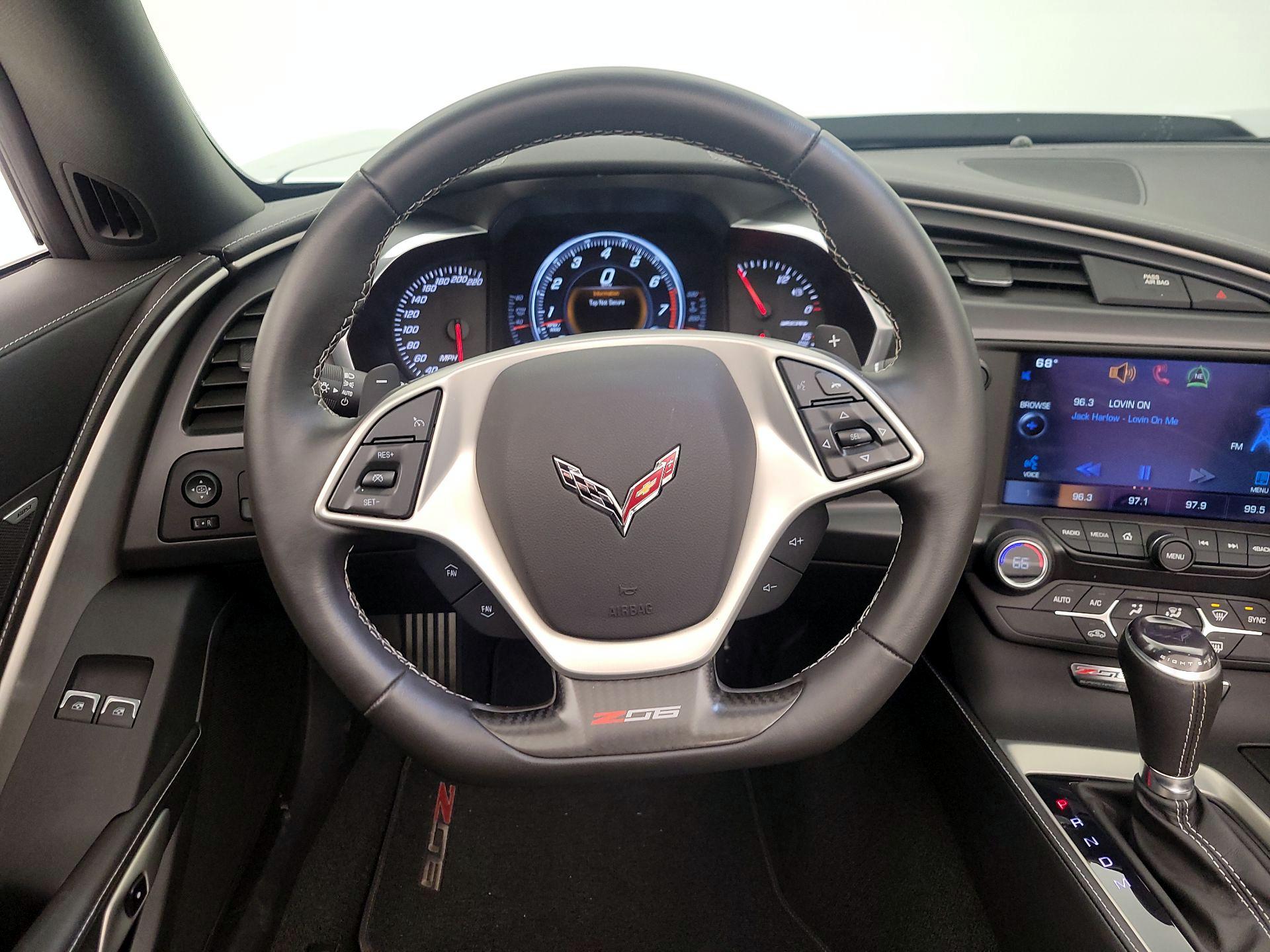 Thumbnail: 2015 Chevrolet Corvette - 10