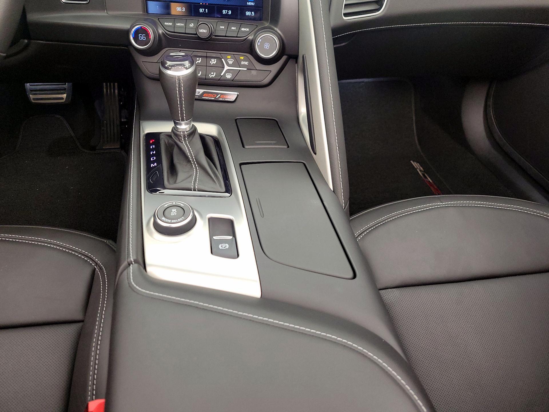 Thumbnail: 2015 Chevrolet Corvette - 19