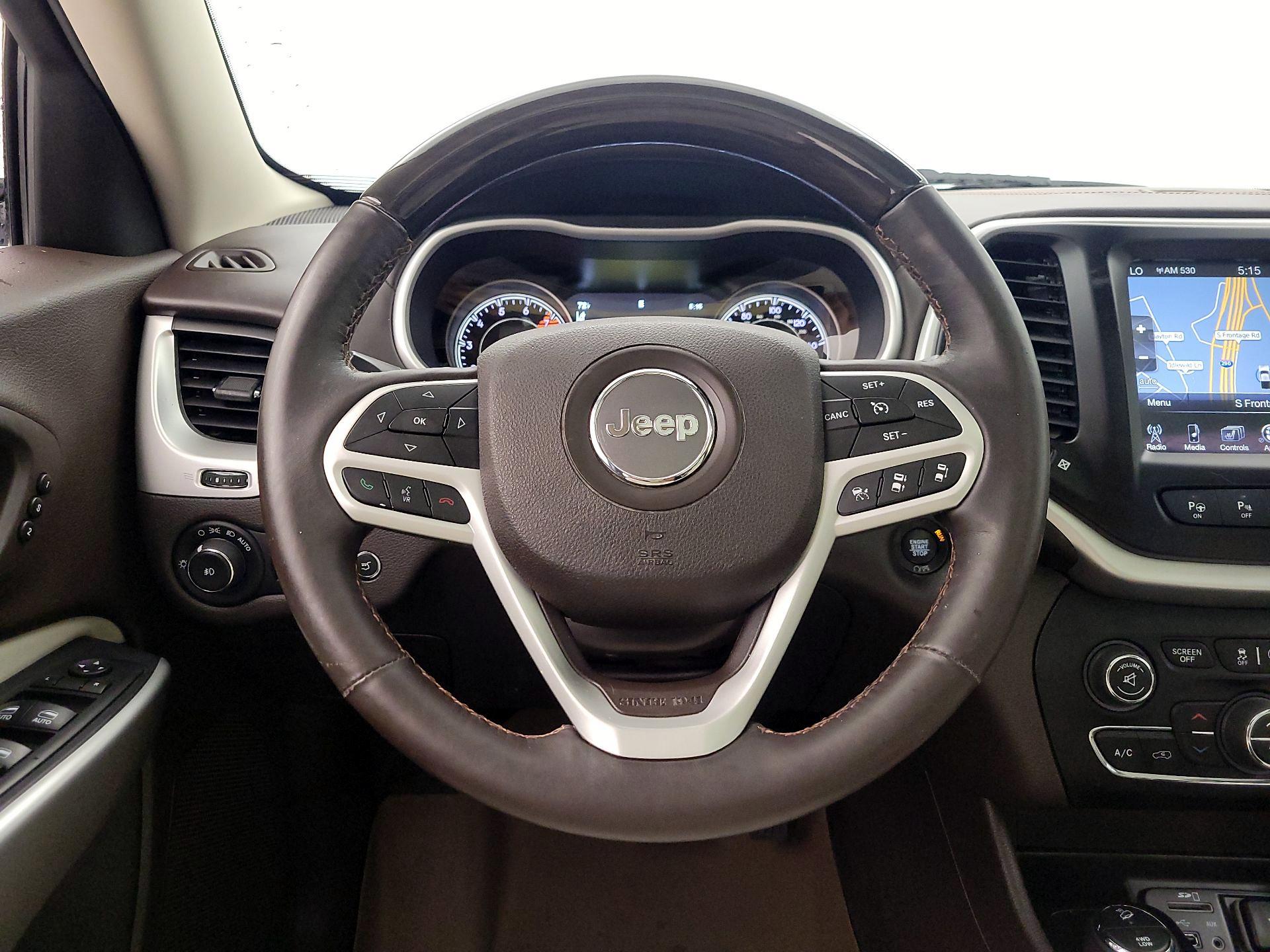 Thumbnail: 2017 Jeep Cherokee - 10