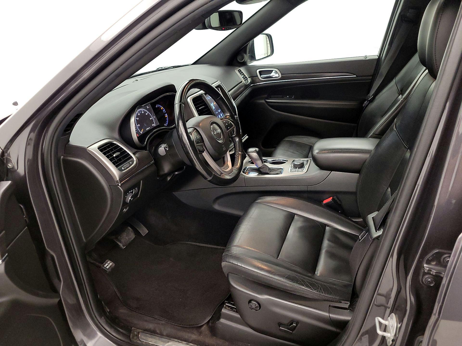 Thumbnail: 2018 Jeep Grand Cherokee - 11