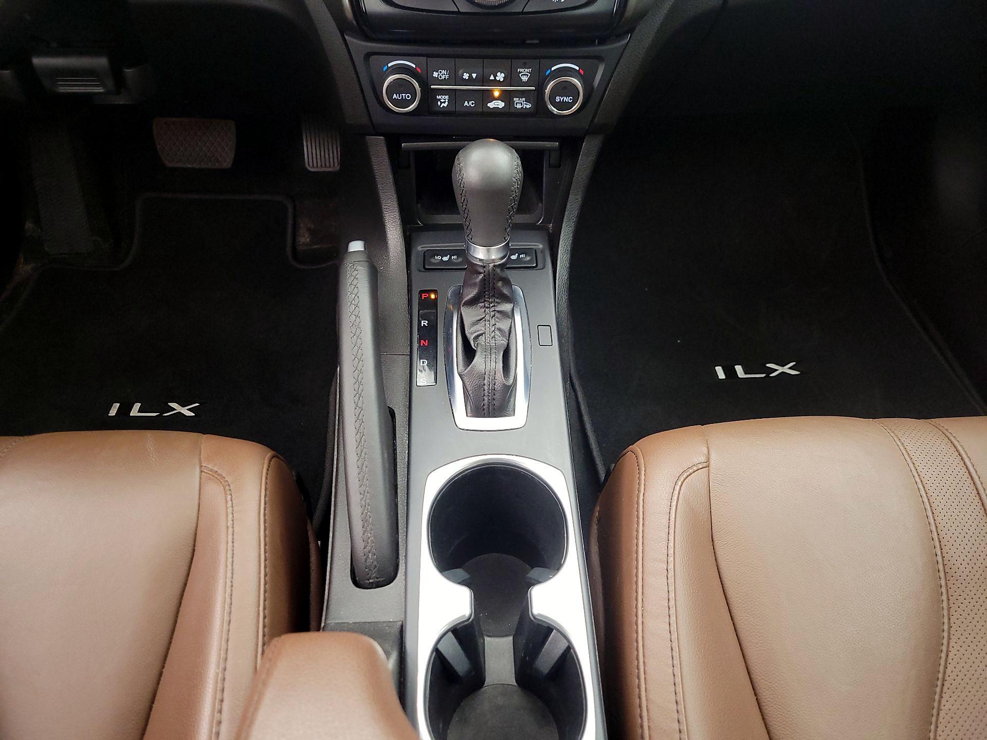 Thumbnail: 2021 Acura ILX - 17