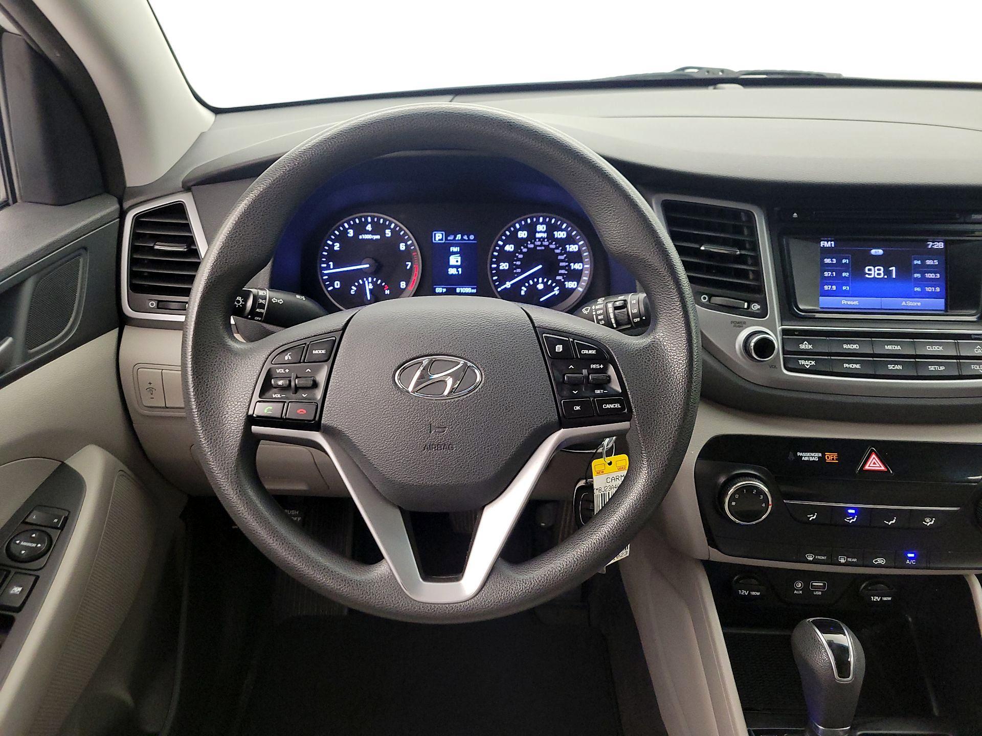Thumbnail: 2017 Hyundai Tucson - 10