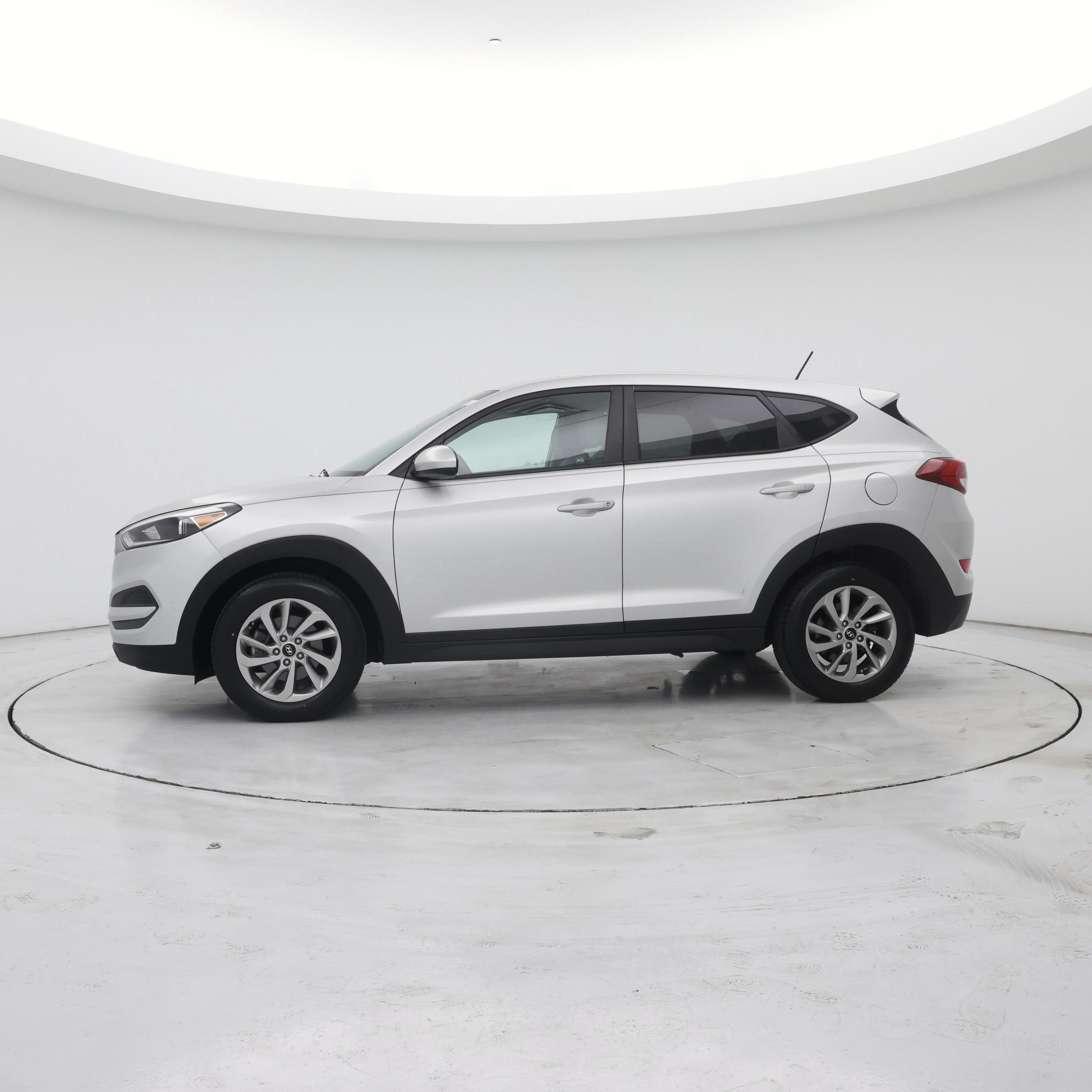 Thumbnail: 2017 Hyundai Tucson - 3