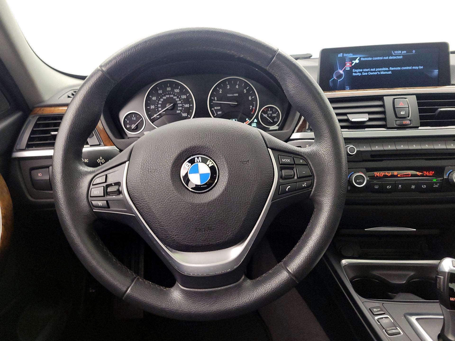 Thumbnail: 2015 BMW 3 Series - 10