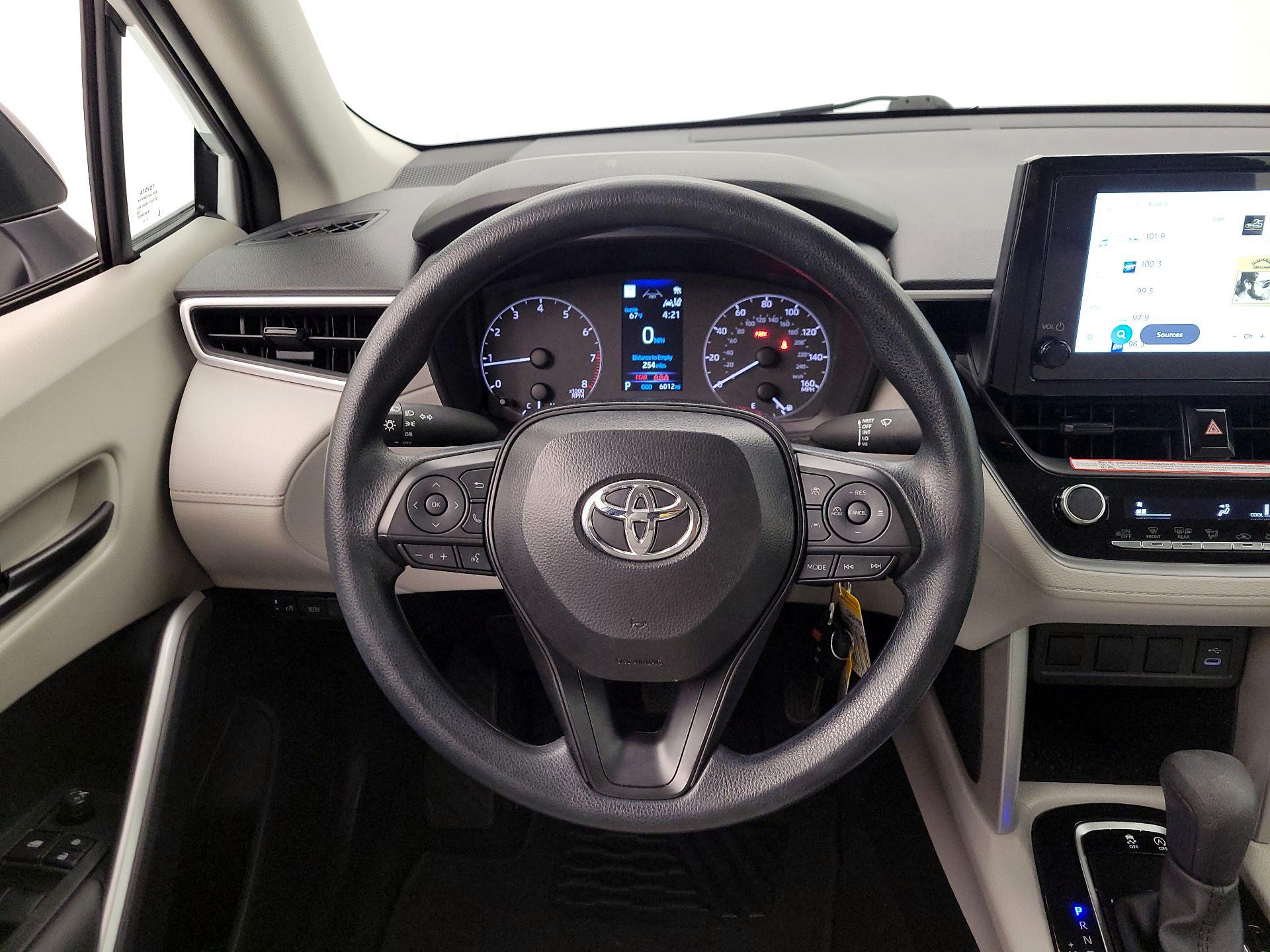 Thumbnail: 2025 Toyota Corolla Cross - 10