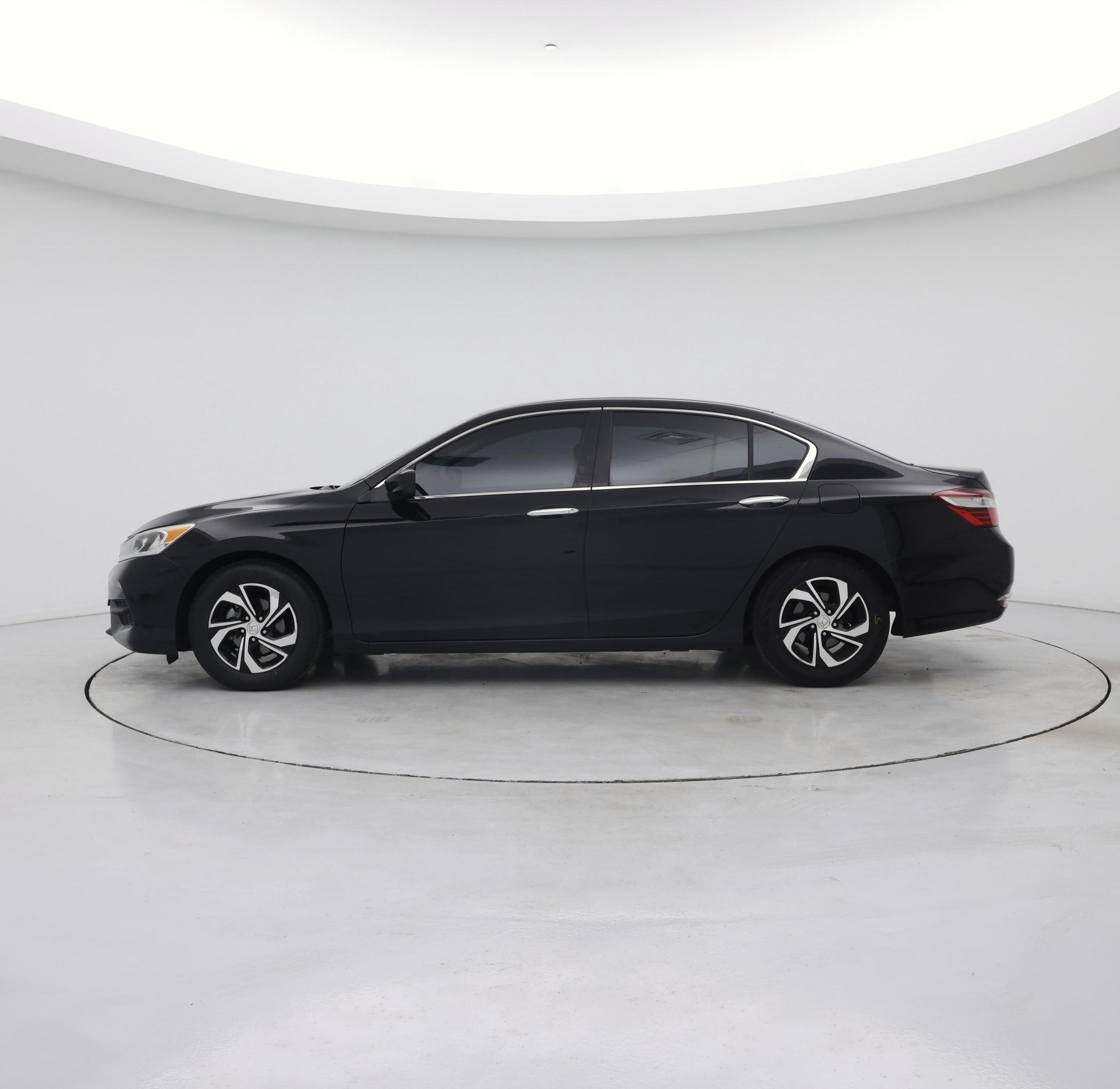 Thumbnail: 2017 Honda Accord - 3