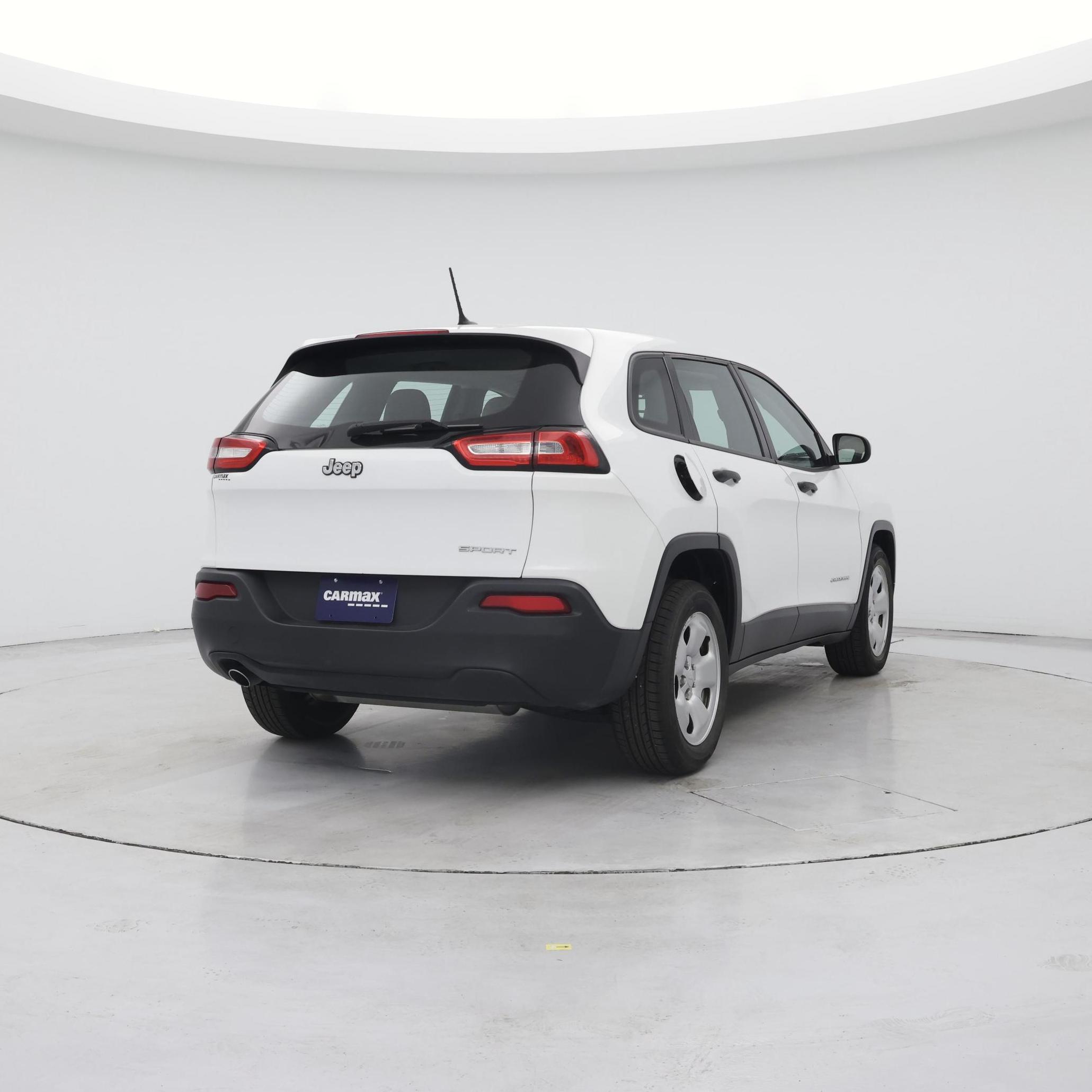 Thumbnail: 2015 Jeep Cherokee - 8