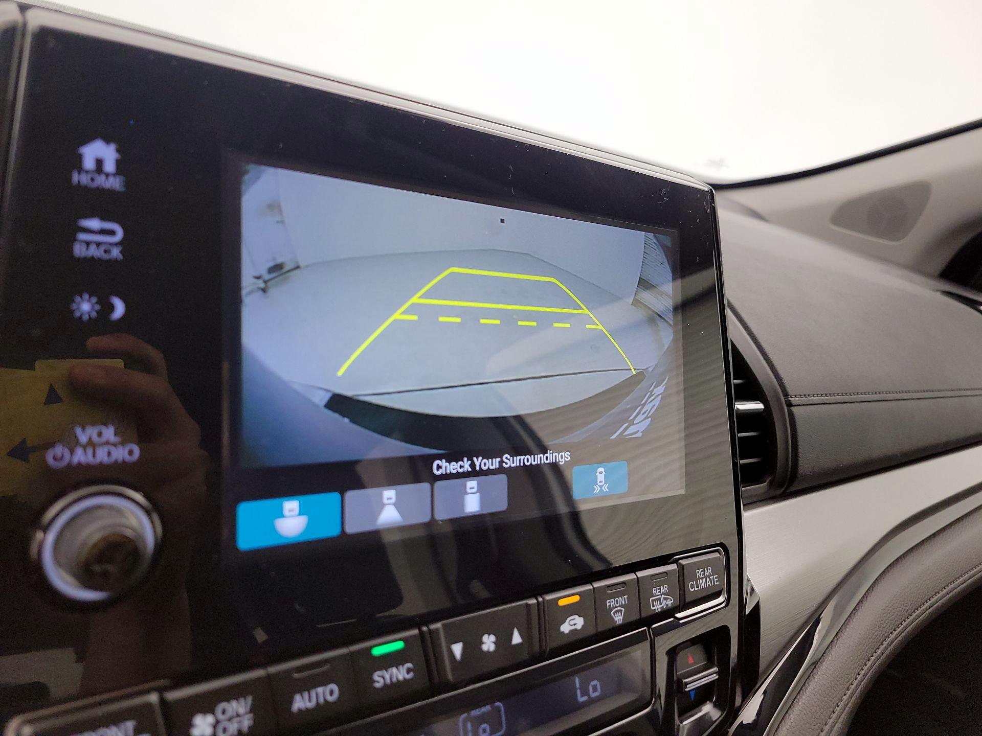 Thumbnail: 2019 Honda Odyssey - 15