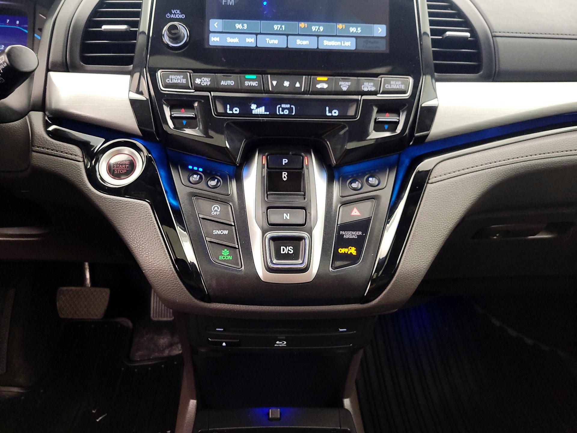 Thumbnail: 2019 Honda Odyssey - 18