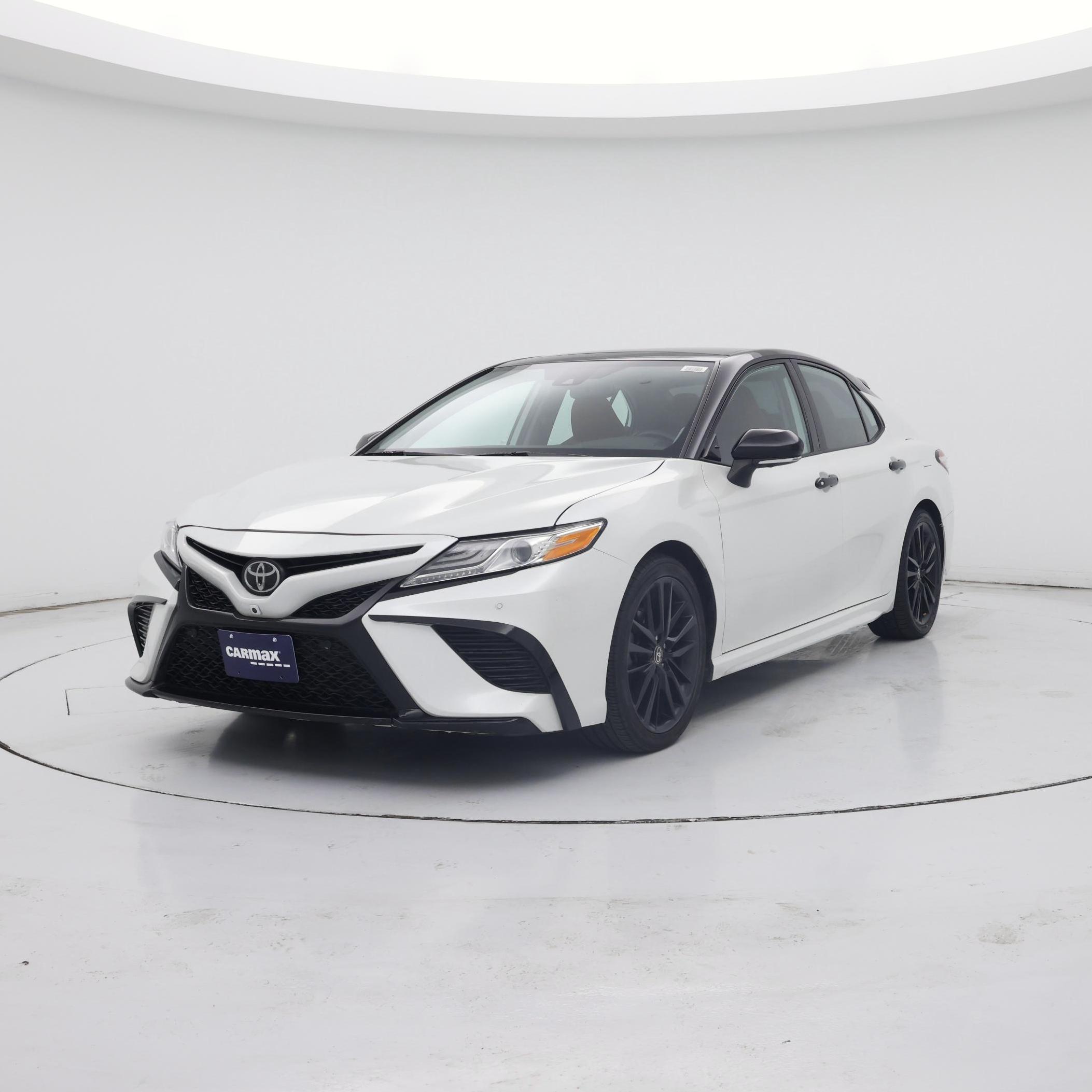 Thumbnail: 2020 Toyota Camry - 4
