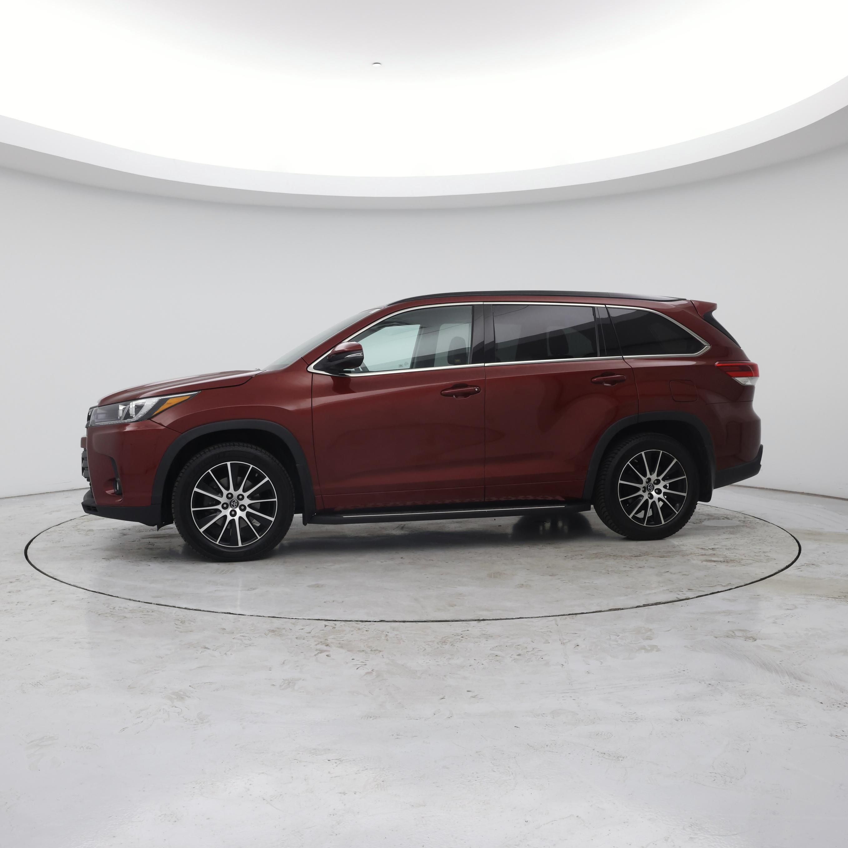 Thumbnail: 2018 Toyota Highlander - 3