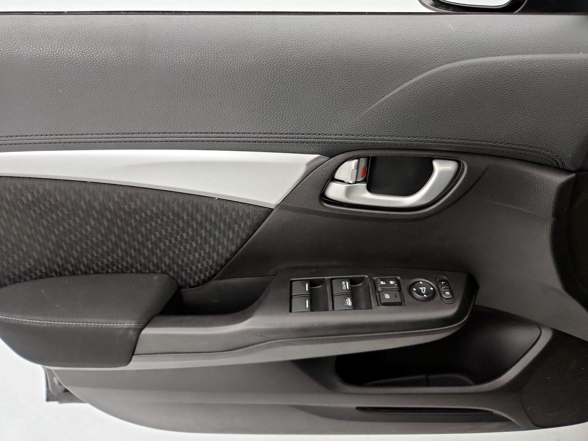 Thumbnail: 2015 Honda Civic - 12