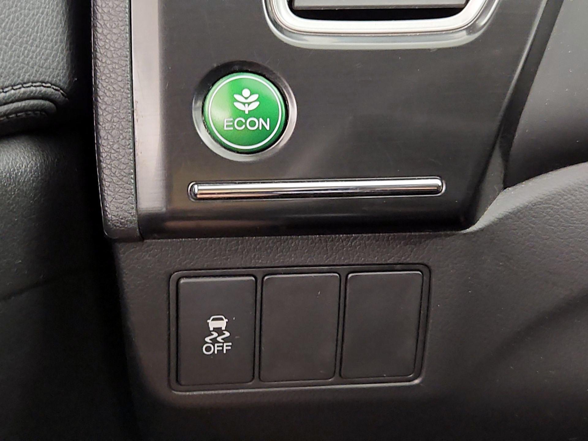 Thumbnail: 2015 Honda Civic - 13
