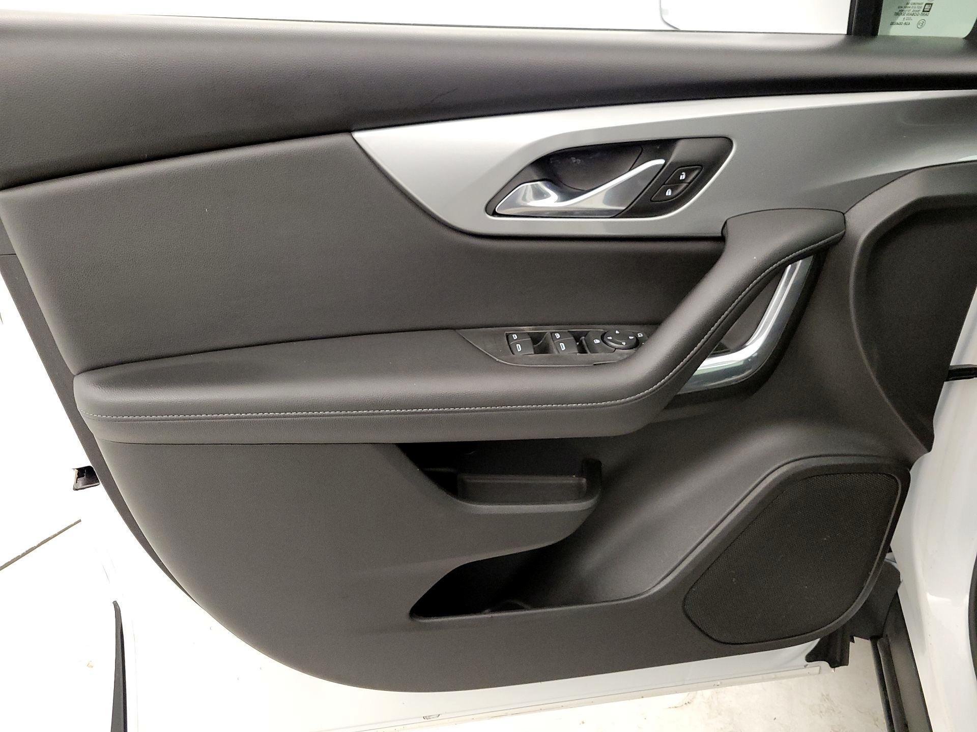 Thumbnail: 2019 Chevrolet Blazer - 12