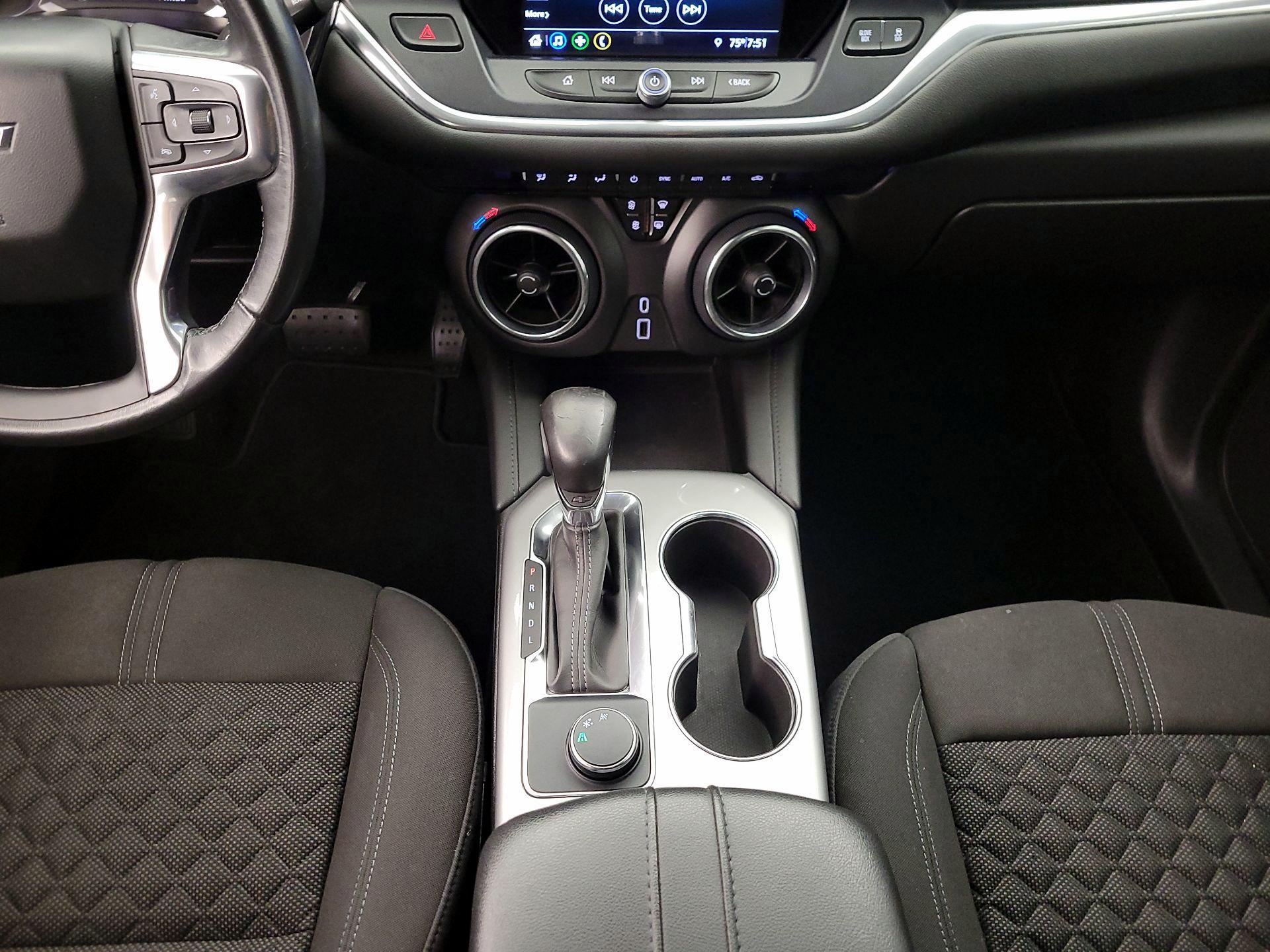 Thumbnail: 2019 Chevrolet Blazer - 17