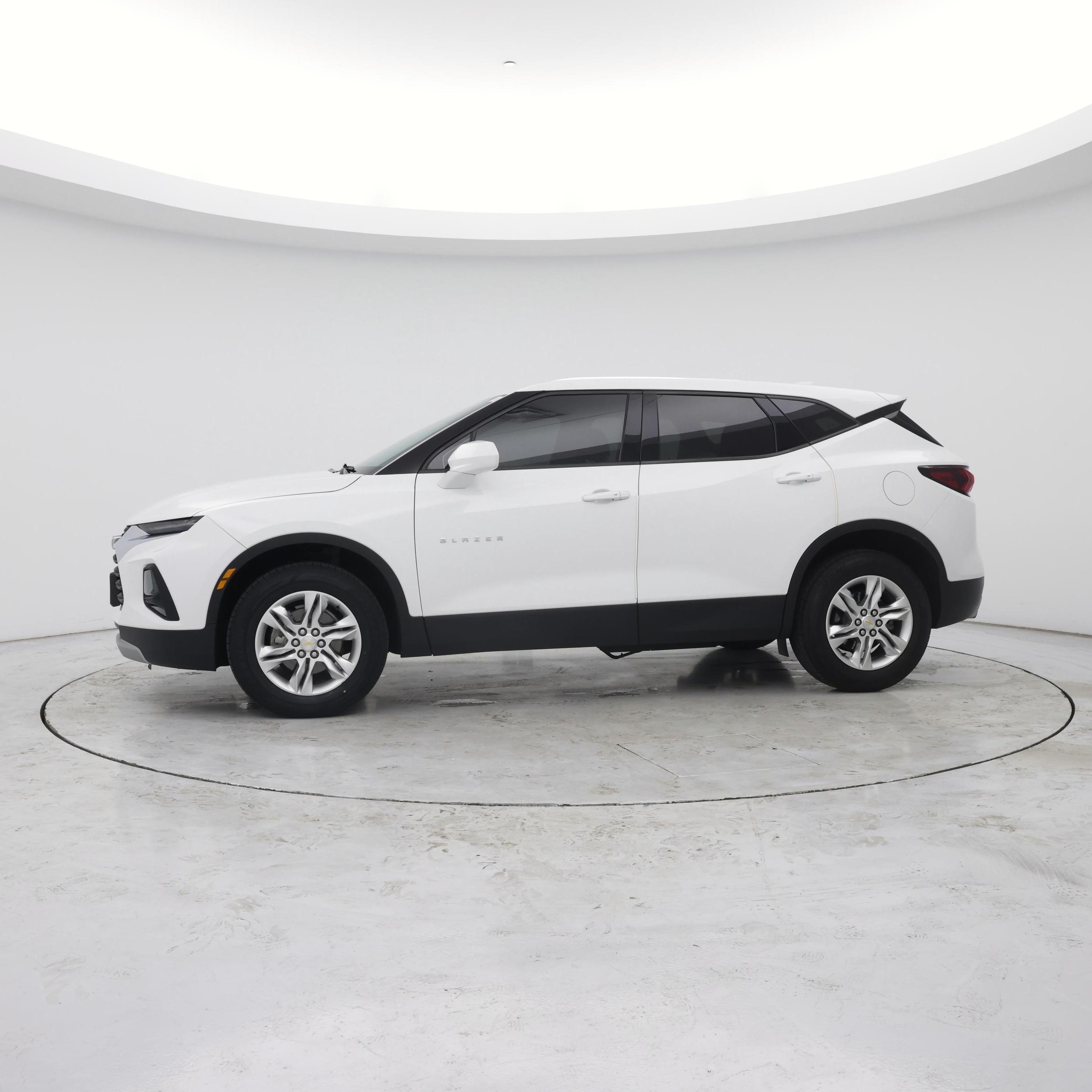 Thumbnail: 2019 Chevrolet Blazer - 3
