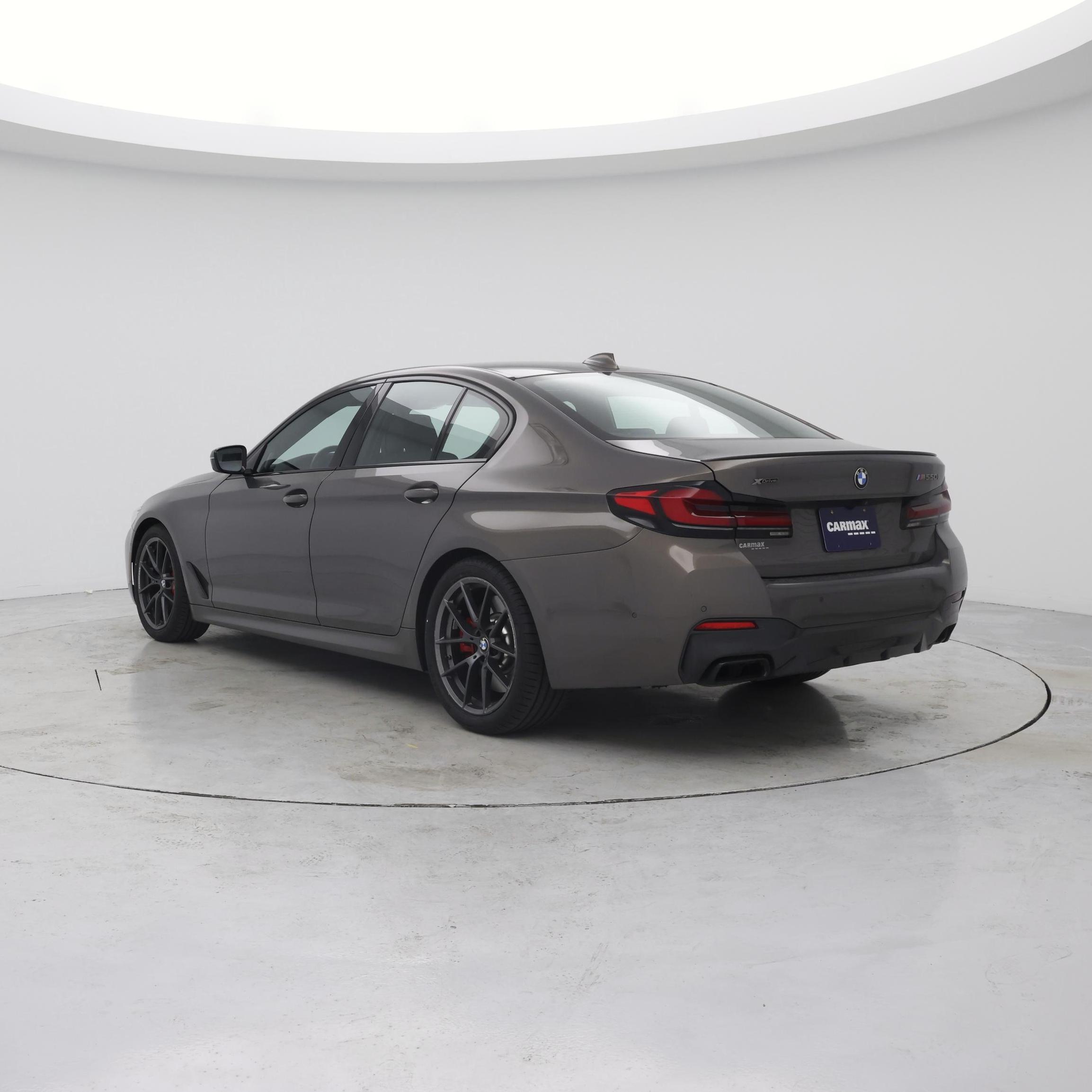Thumbnail: 2022 BMW 5 Series - 2